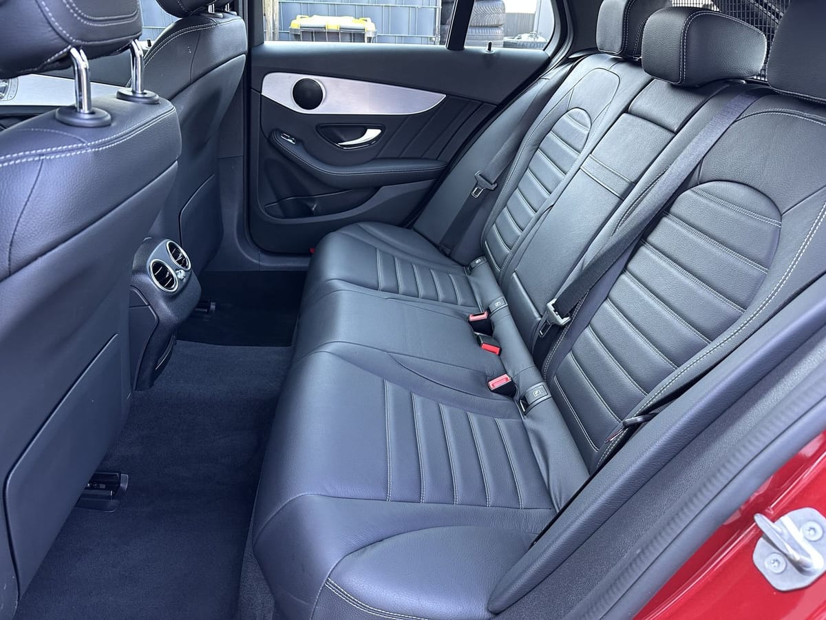 Mercedes-Benz C 220 d T 4Matic AMG-Line NAV+LED+18ZOLL foto 9