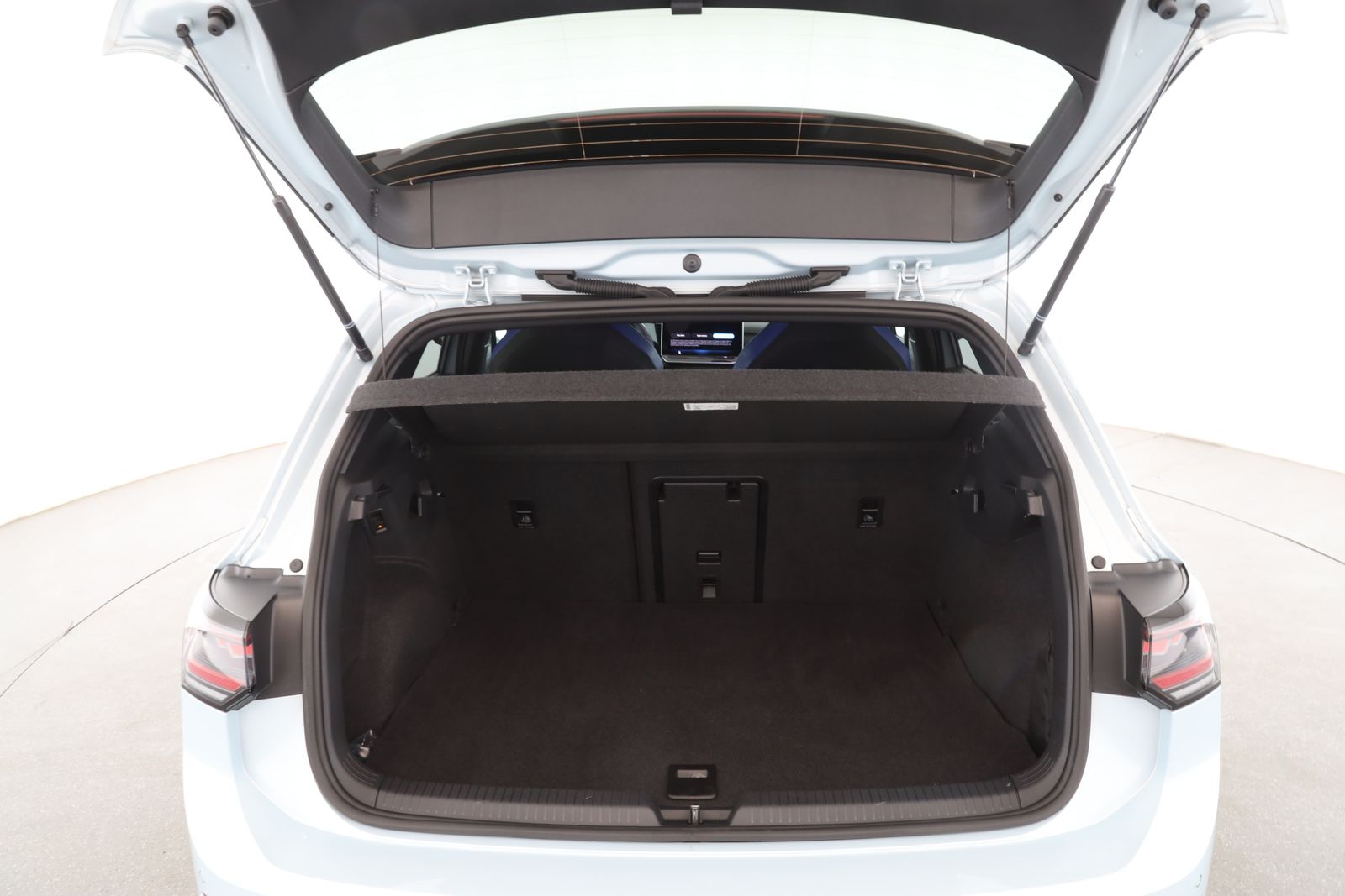 Volkswagen Golf VIII GTE 1.5 TSI DSG eHybrid | NAVI | AHK | foto 8