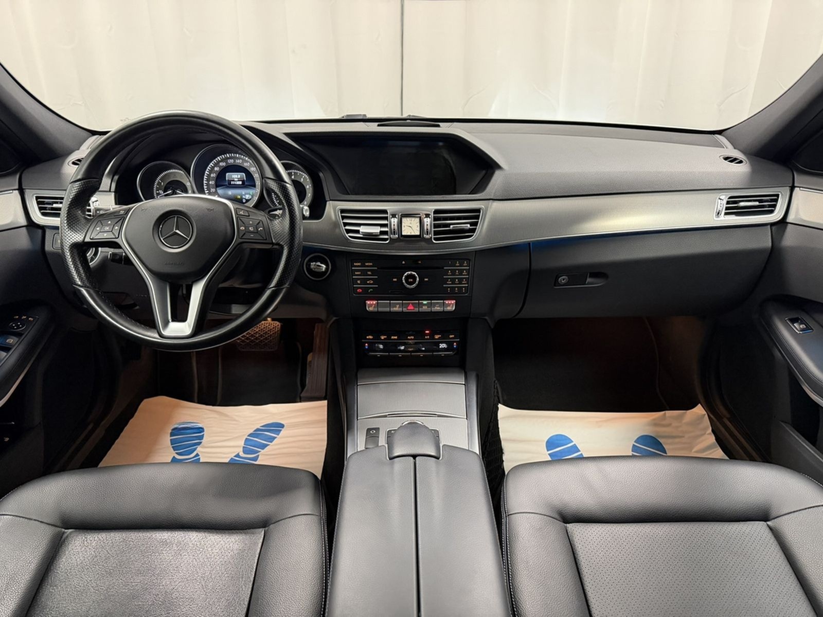 Mercedes-Benz E 200 T CGI BlueEff. Aut. Avantgarde LED 7-Sitze foto 12