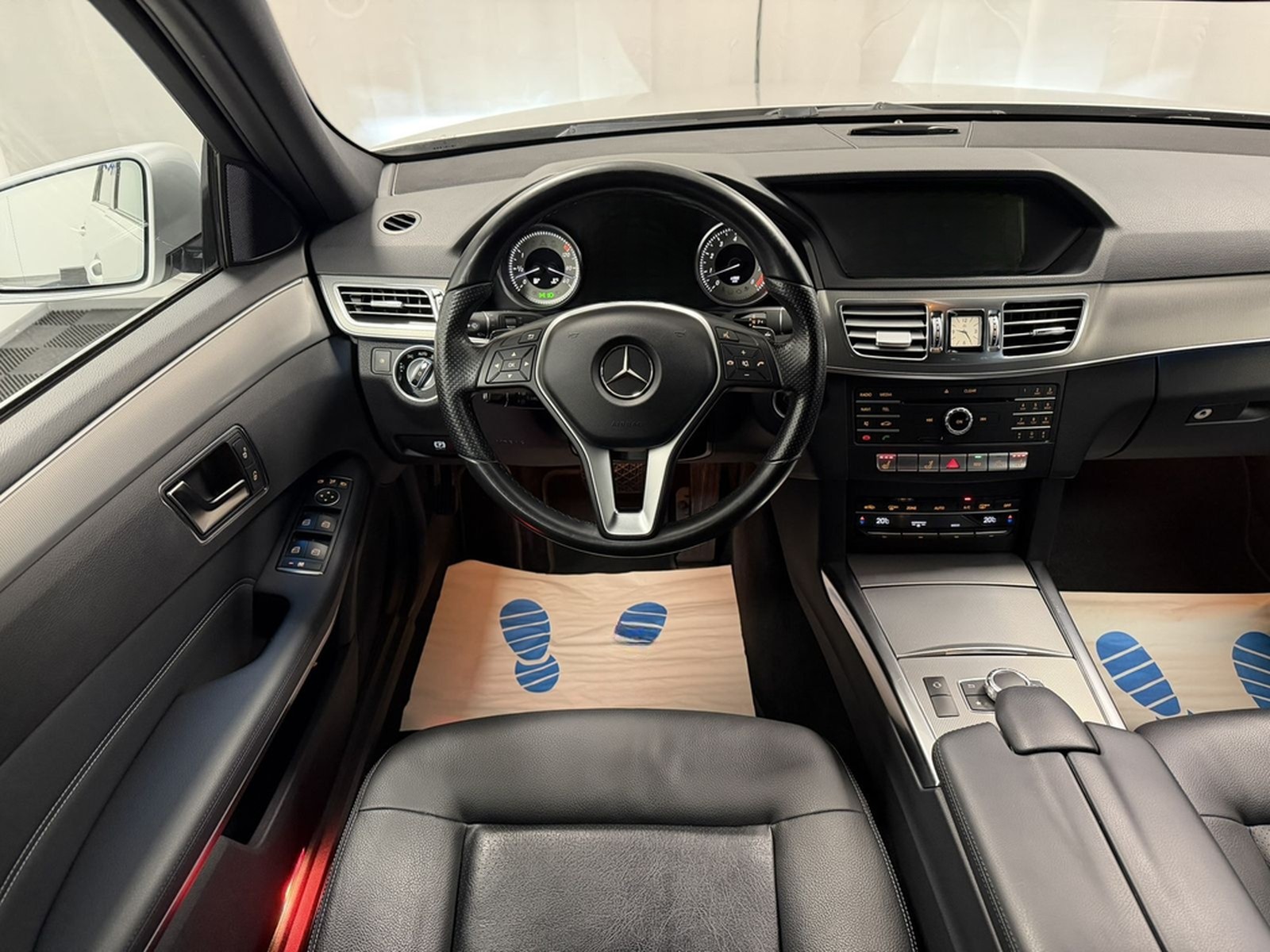 Mercedes-Benz E 200 T CGI BlueEff. Aut. Avantgarde LED 7-Sitze foto 13