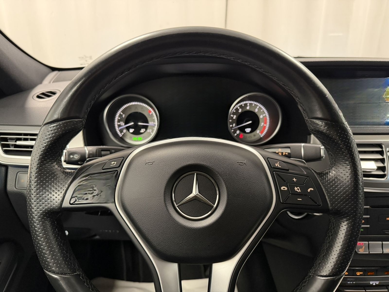 Mercedes-Benz E 200 T CGI BlueEff. Aut. Avantgarde LED 7-Sitze foto 14