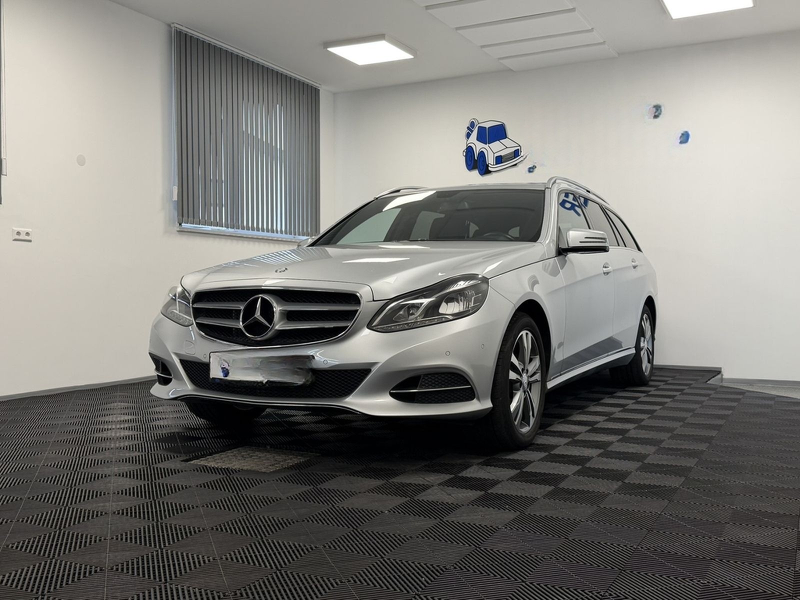 Mercedes-Benz E 200 T CGI BlueEff. Aut. Avantgarde LED 7-Sitze foto 29