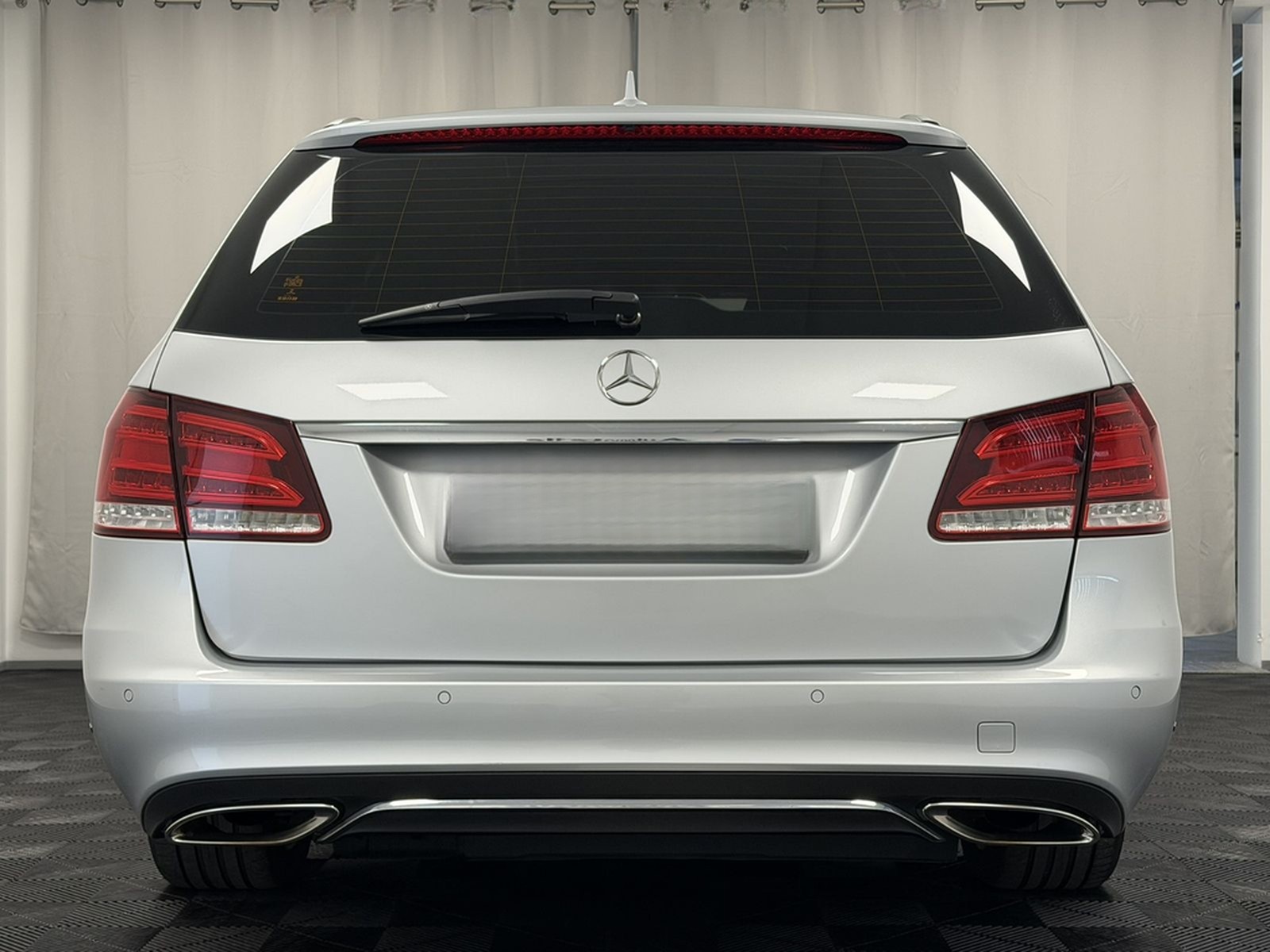 Mercedes-Benz E 200 T CGI BlueEff. Aut. Avantgarde LED 7-Sitze foto 7