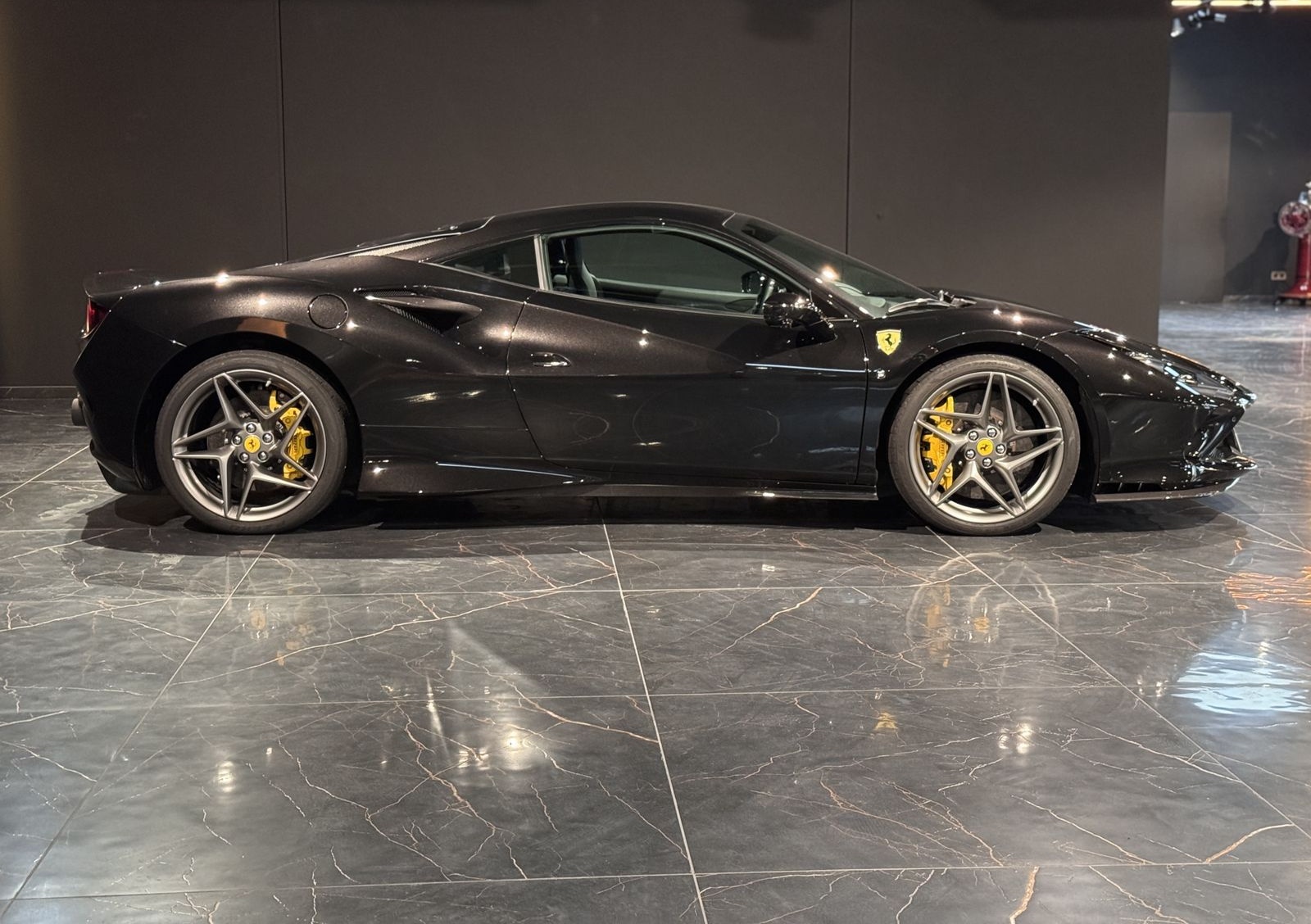 Ferrari F8 Tributo BRD*u-frei*Carbon*Lift*Racing Seats foto 4