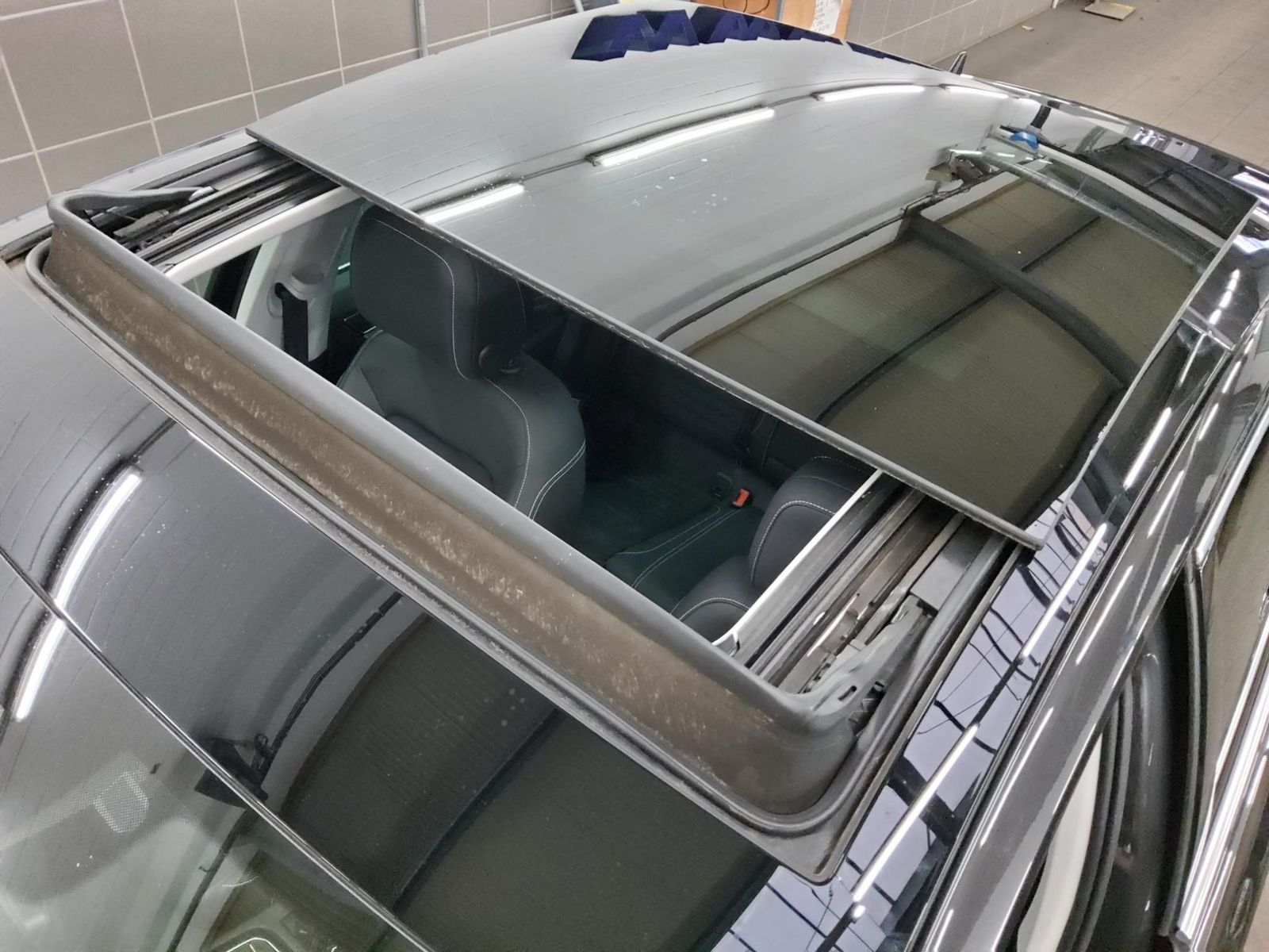 Volkswagen Passat 1.5 TSI R-Line Navi LED AID Pano T-Leder foto 13