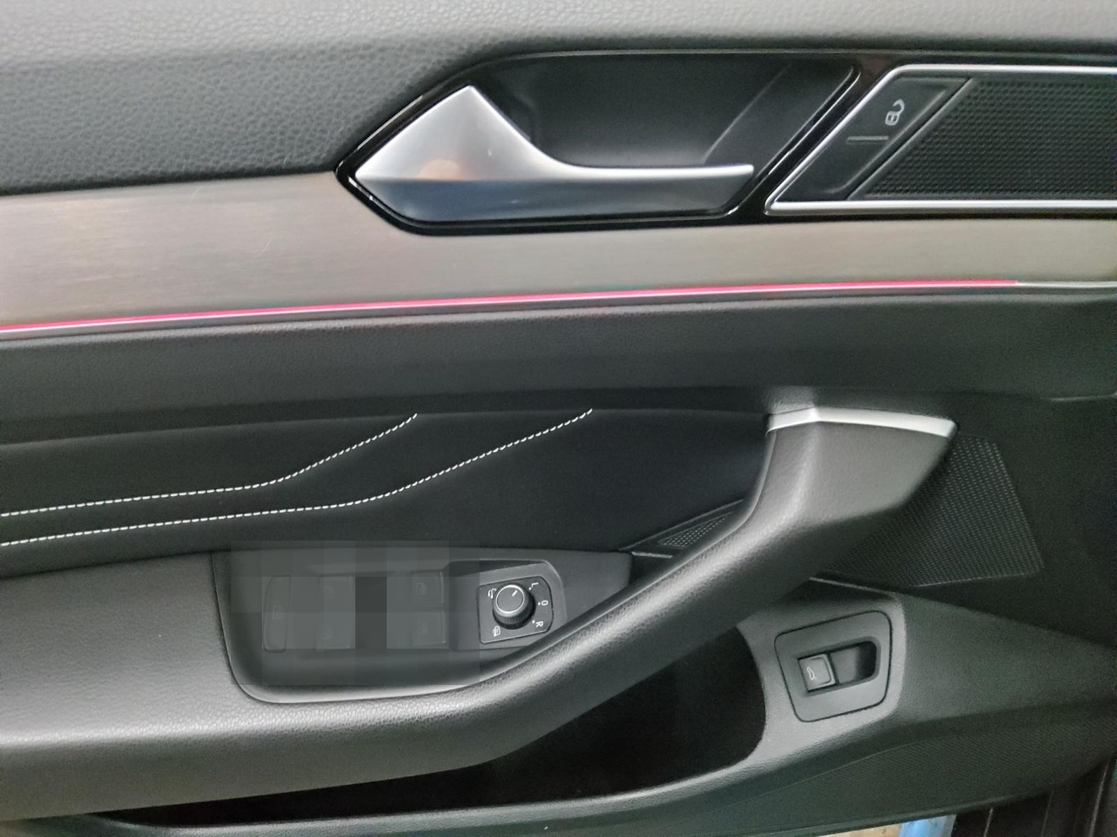 Volkswagen Passat 1.5 TSI R-Line Navi LED AID Pano T-Leder foto 10