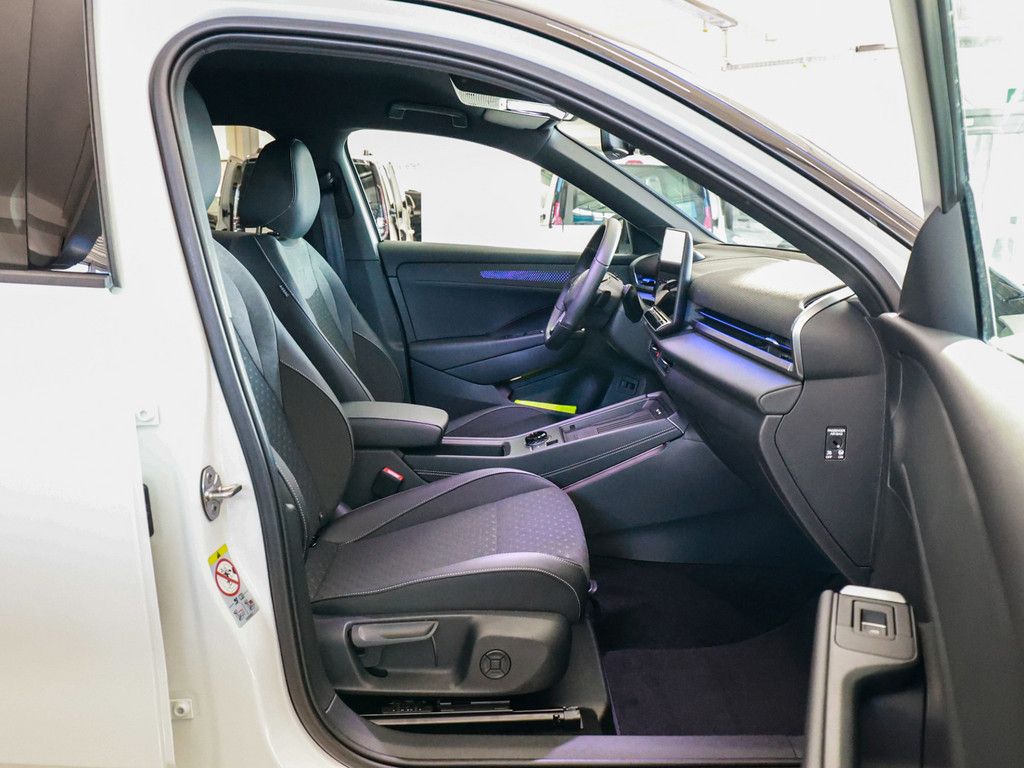 Volkswagen T-Roc R-Line 1.5 eTSI DSG ACC HUD 360° NAVI SHZ foto 3