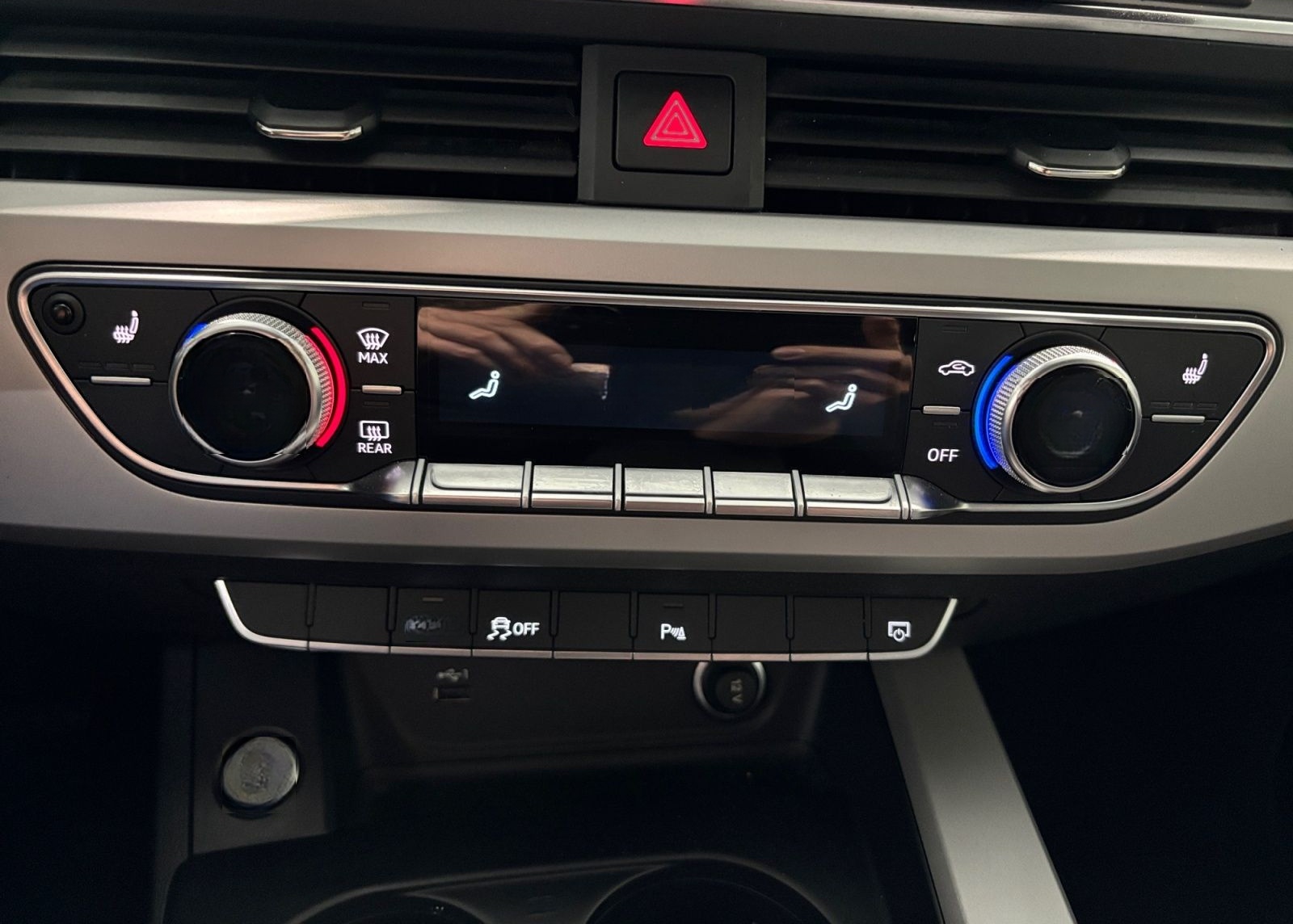 Audi A4 Avant 30 TDI S tronic NAVI LED SHZ foto 10