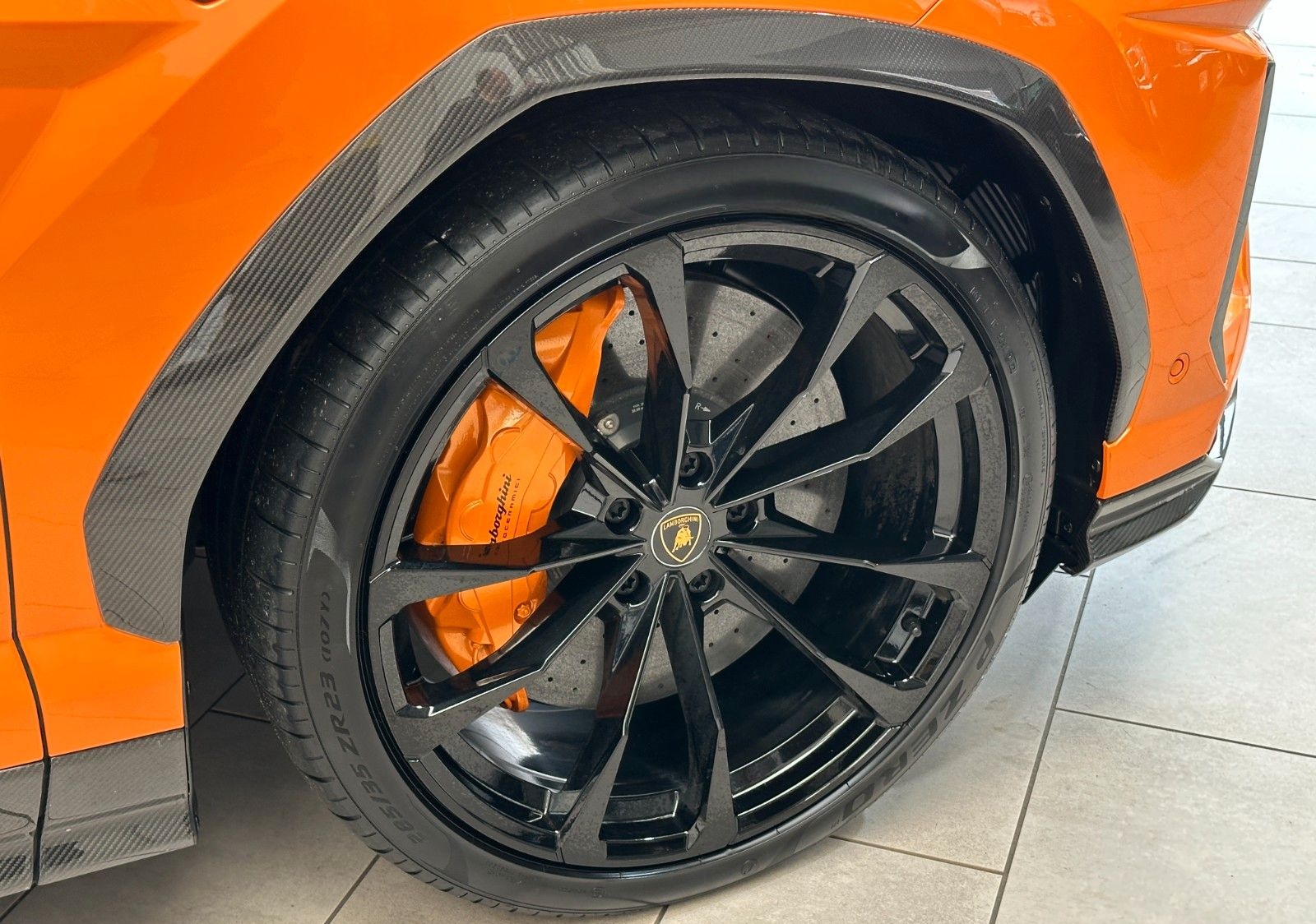 Lamborghini Urus NOVITEC foto 4