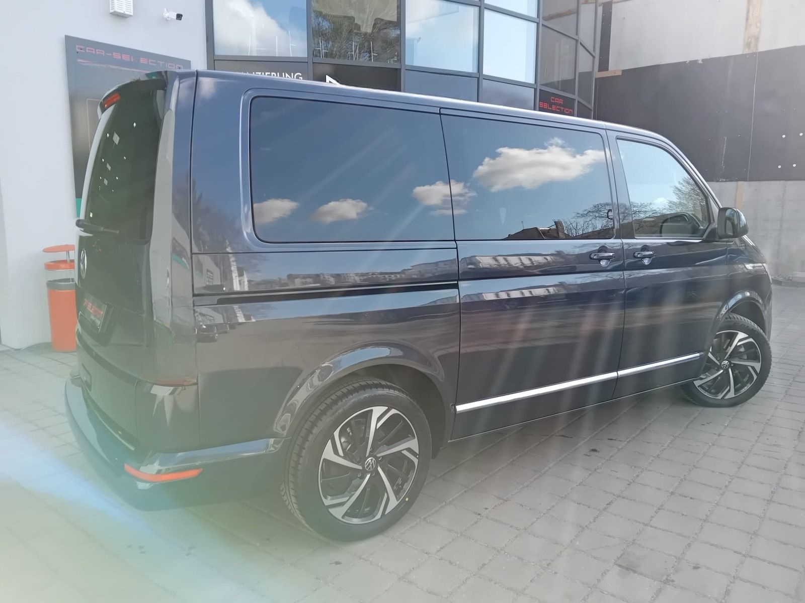 Volkswagen T6.1 Multivan Generation Six LEDER/ACC/NAV/E-TÜR foto 25
