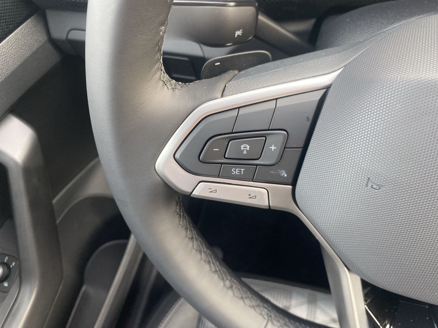 Volkswagen T-Cross R-Line 1.0 l TSI DSG Sportpaket AHK foto 11