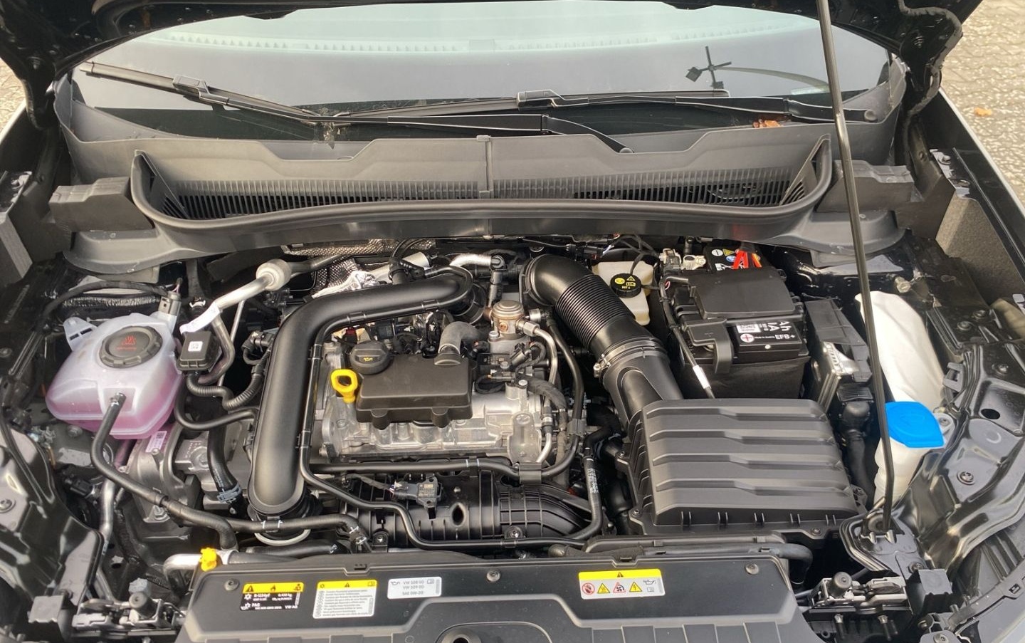 Volkswagen T-Cross R-Line 1.0 l TSI DSG Sportpaket AHK foto 16