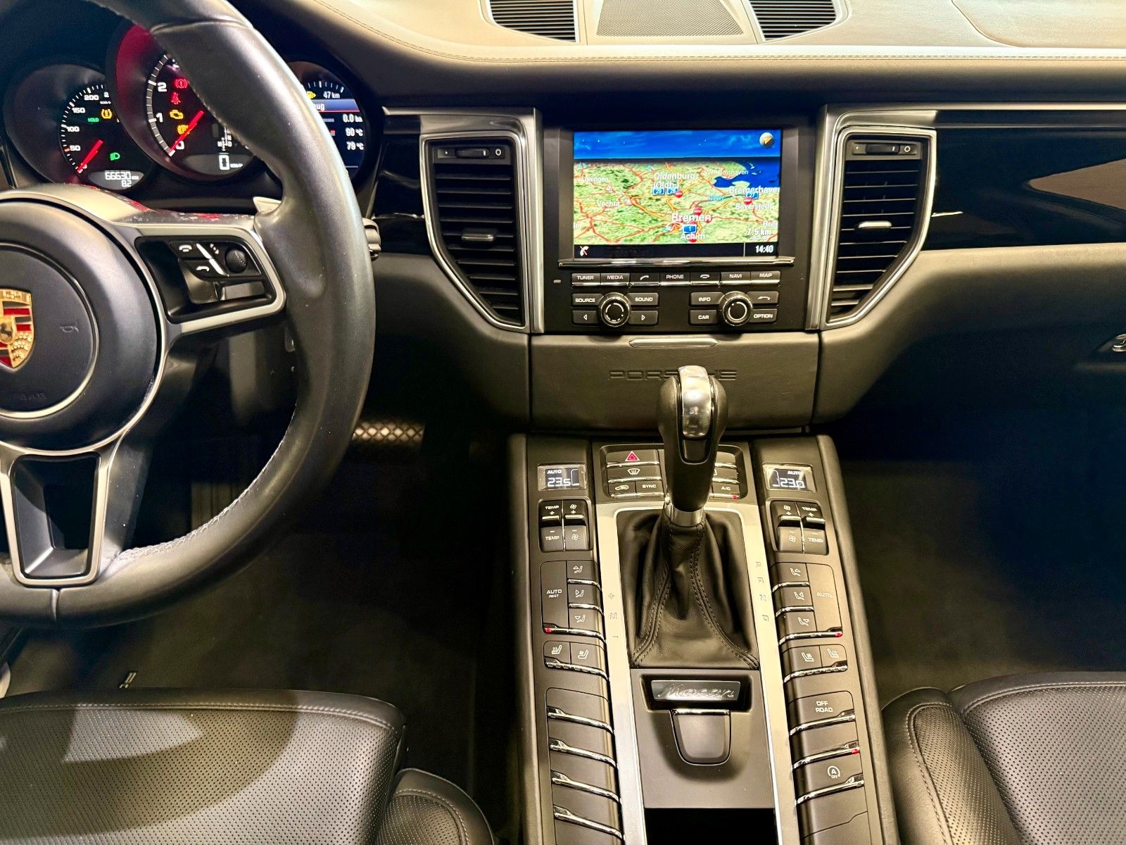 Porsche Macan Turbo Luftfederung/AHK/Keyless/ACC foto 18