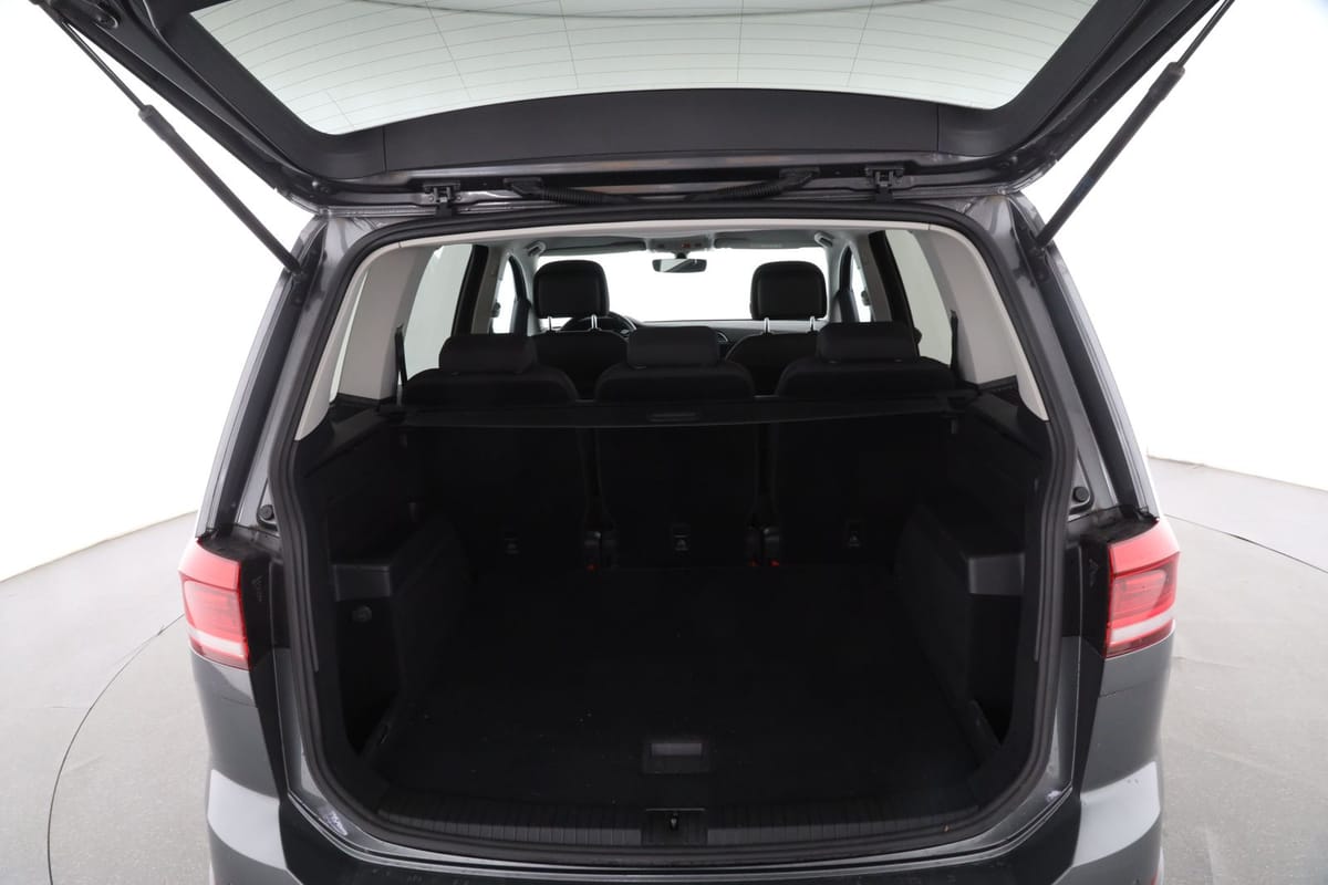 Volkswagen Touran 1.5 TSI R-Line | NAVI | LED | SITZH. | foto 10