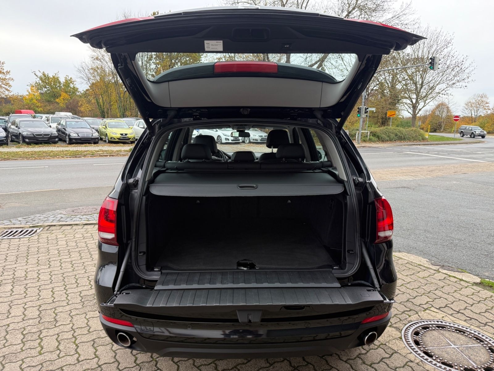 BMW X5 Baureihe X5 xDrive30d HED-UP/NAVI/SPORT PAKET foto 24