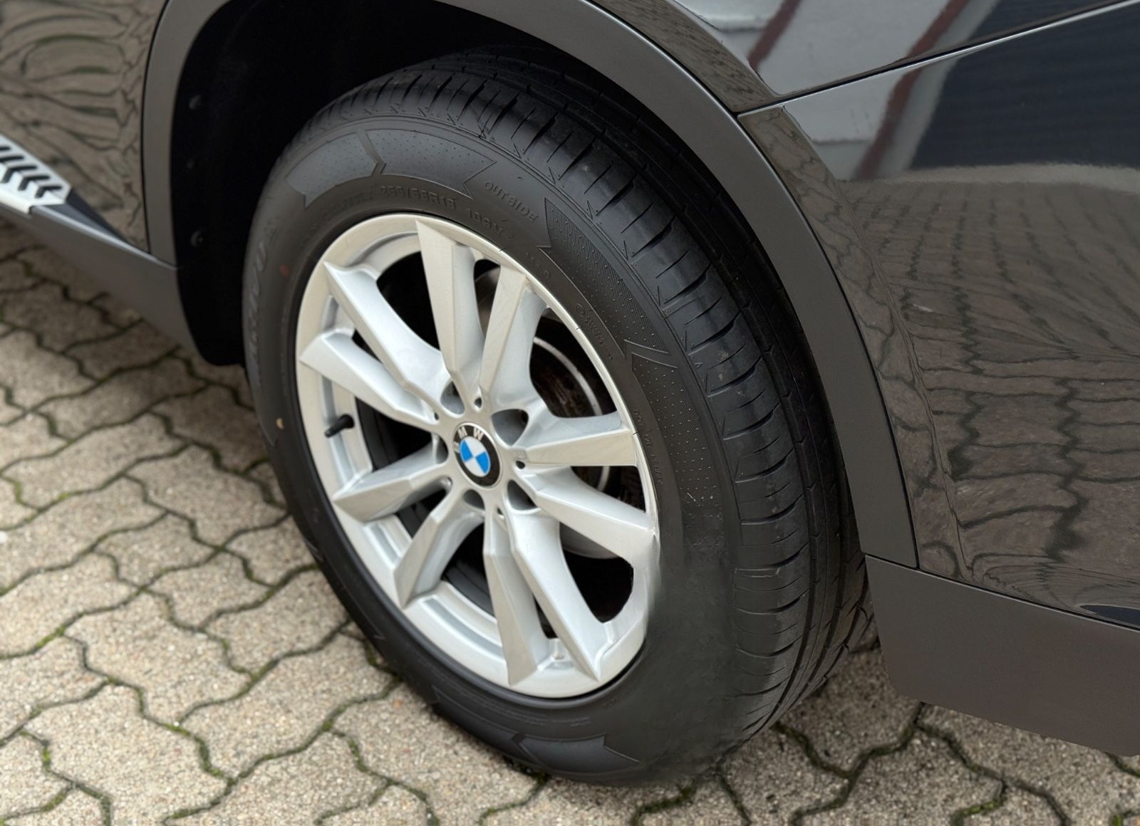 BMW X5 Baureihe X5 xDrive30d HED-UP/NAVI/SPORT PAKET foto 6