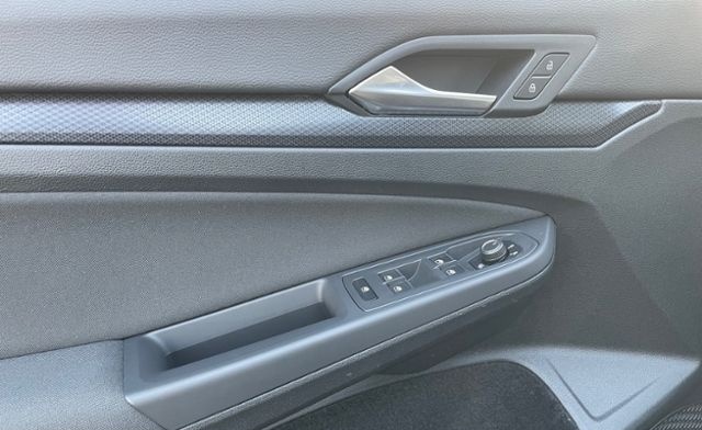 Volkswagen Golf VIII United 2.0 TDI SCR 6-Gang LED NAV foto 13