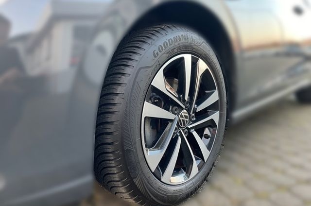 Volkswagen Golf VIII United 2.0 TDI SCR 6-Gang LED NAV foto 9