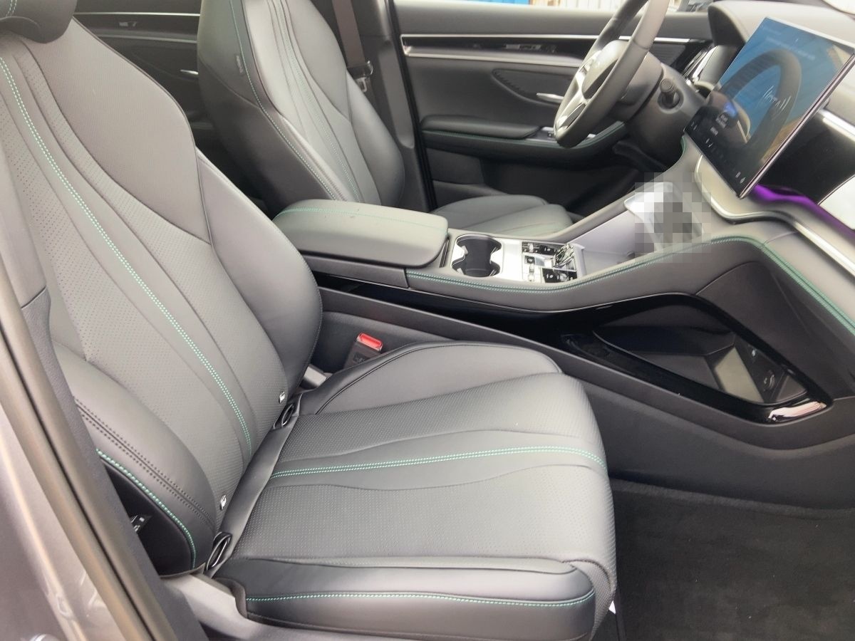 BYD Seal U DM-i Boost foto 11