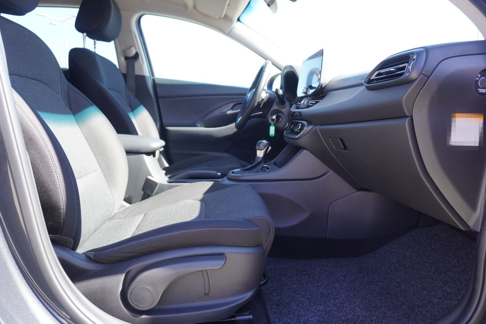 Hyundai i30 1.5 Intro Edition DCT VC SHZ LED Navi Kamera foto 12