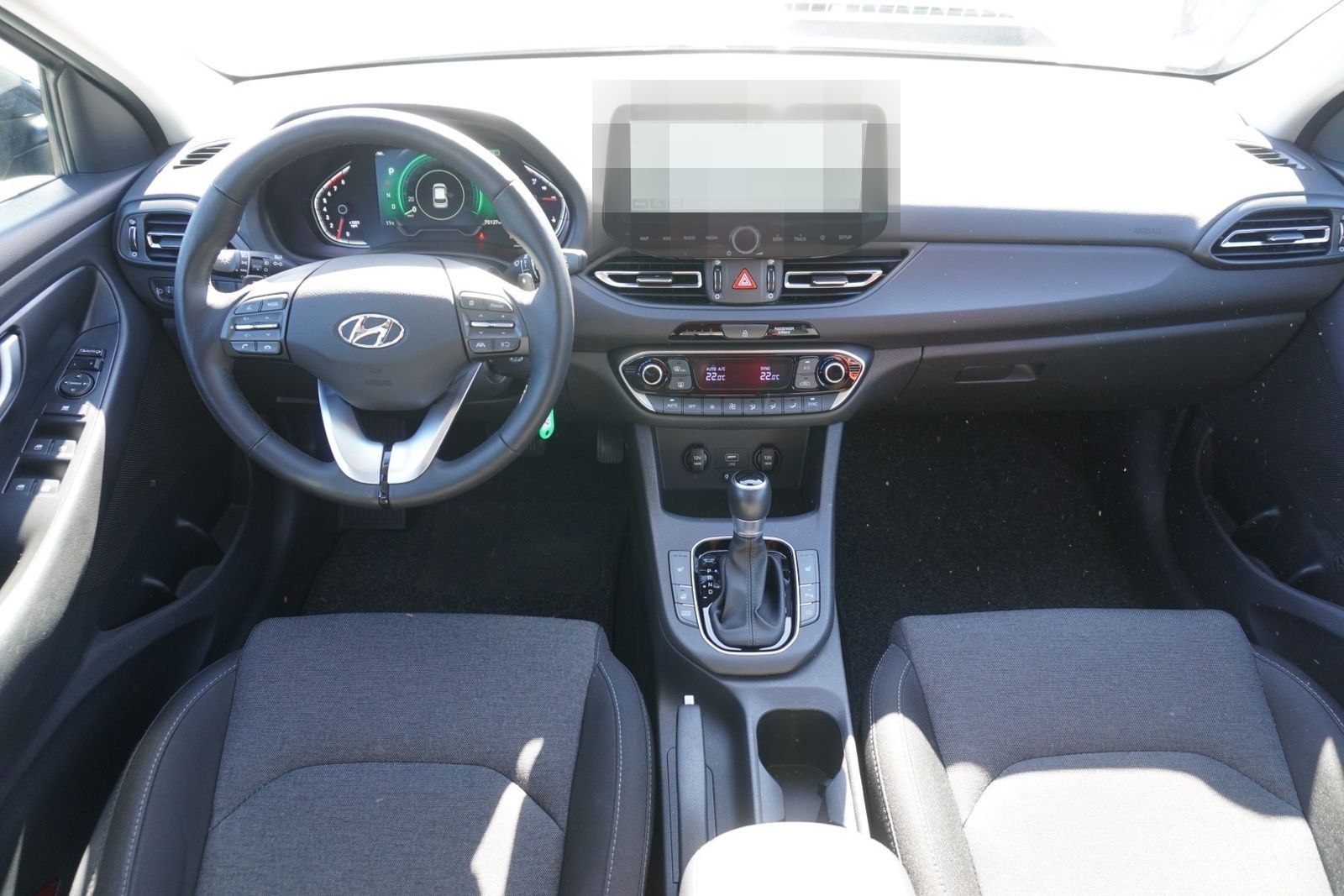 Hyundai i30 1.5 Intro Edition DCT VC SHZ LED Navi Kamera foto 14