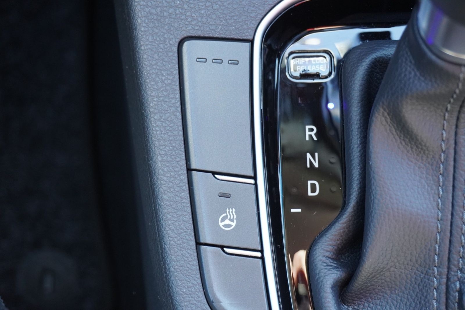 Hyundai i30 1.5 Intro Edition DCT VC SHZ LED Navi Kamera foto 20