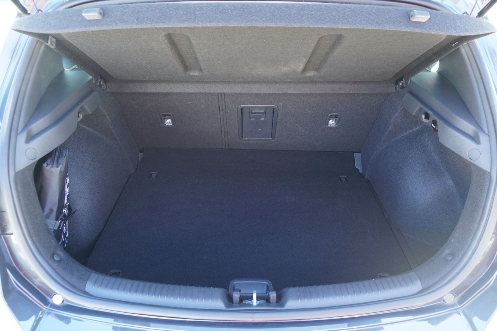 Hyundai i30 1.5 Intro Edition DCT VC SHZ LED Navi Kamera foto 9