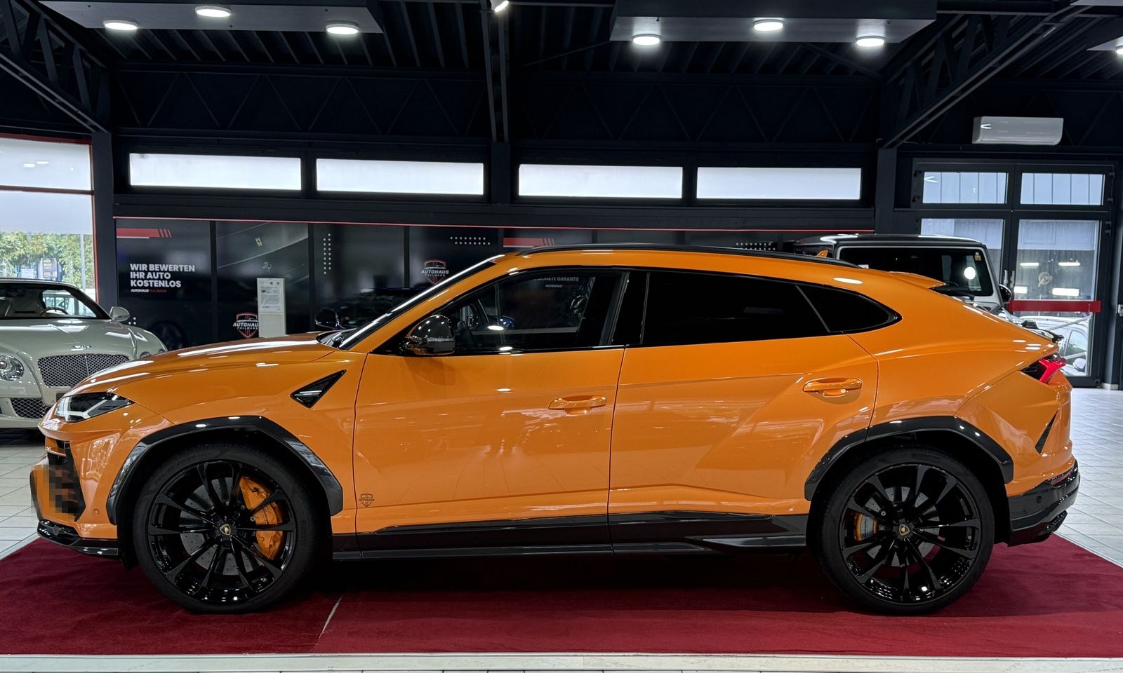 Lamborghini Urus Carbon Paket Interieur&Exterieur +PANO+B&O+ foto 2