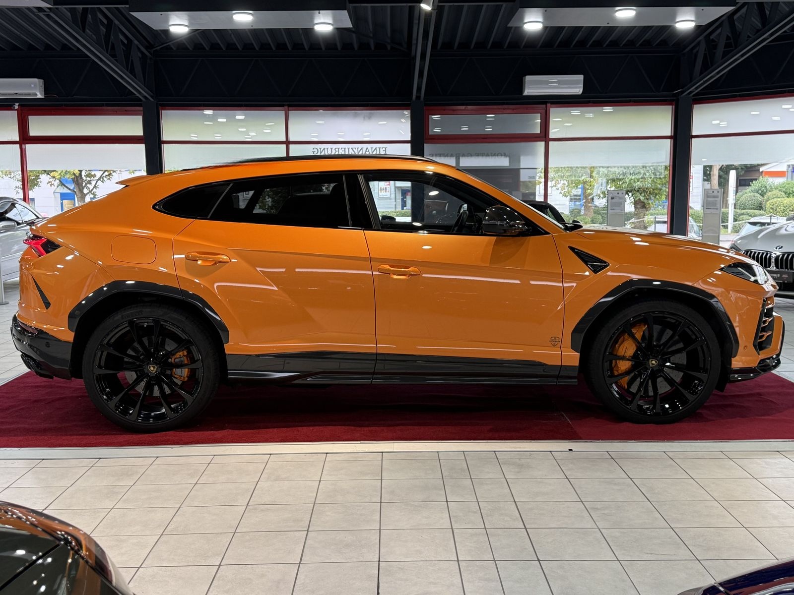 Lamborghini Urus Carbon Paket Interieur&Exterieur +PANO+B&O+ foto 6