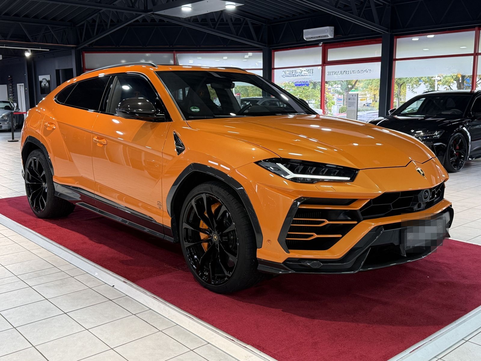 Lamborghini Urus Carbon Paket Interieur&Exterieur +PANO+B&O+ foto 7