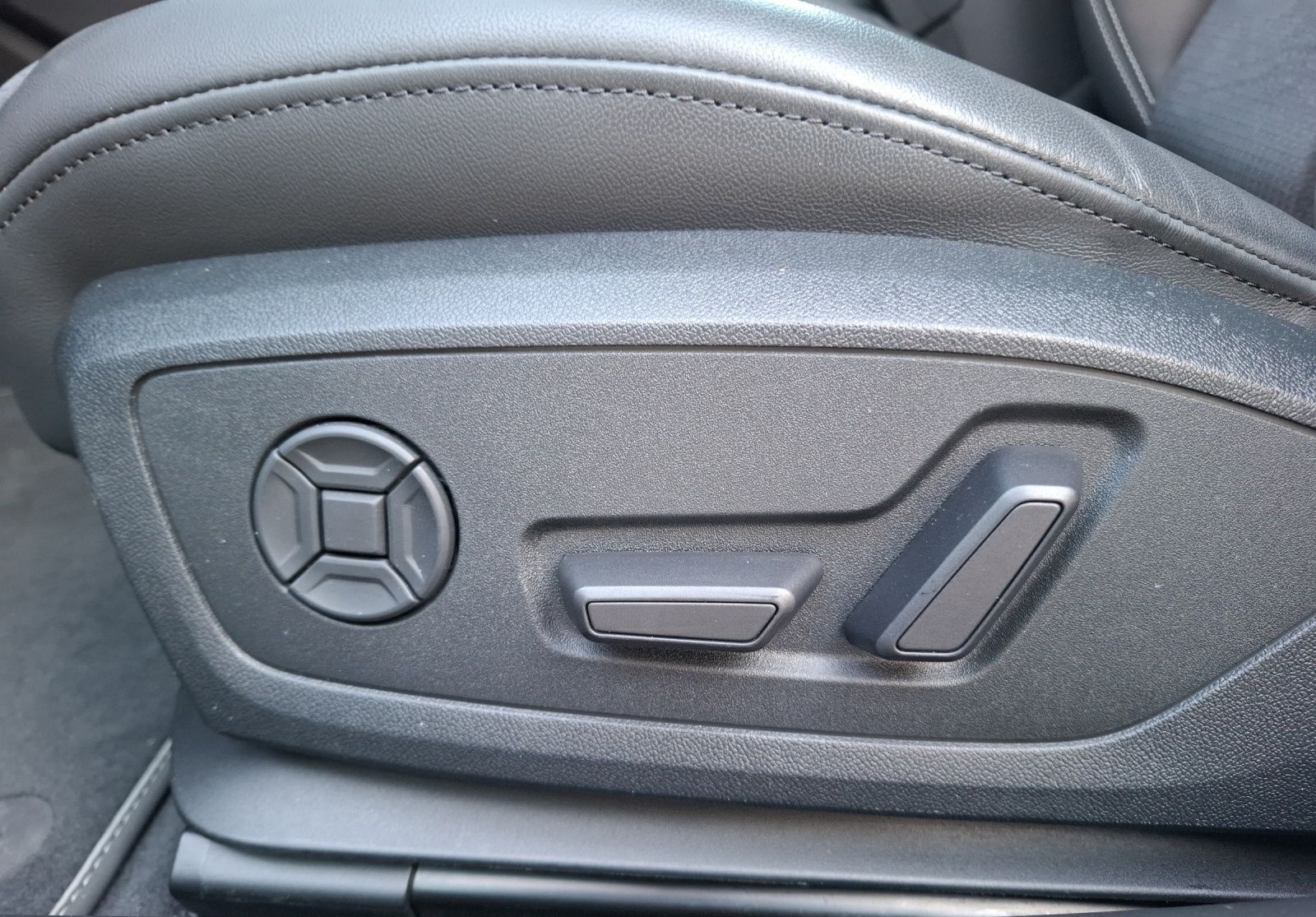 Audi A6 Avant 45 TFSI sport S-line quattro Standhzg L foto 24