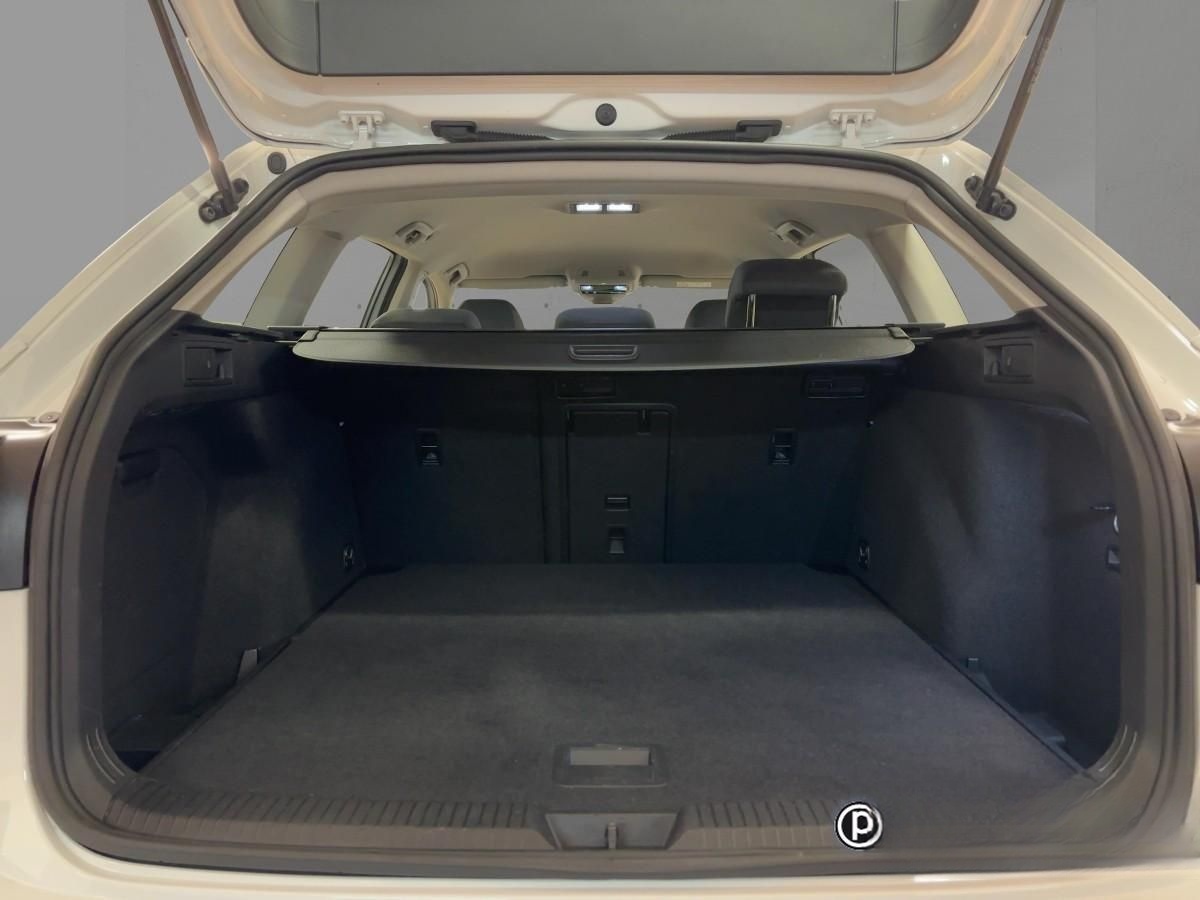 Volkswagen Golf 8 Variant LIFE 2.0 TDI DSG AHK NAVI ACC SHZ foto 16