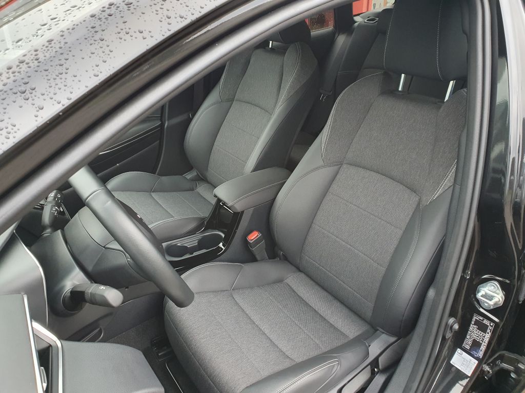 Toyota Corolla 1.8 Hybrid Touring Sports Team Deutschla foto 10