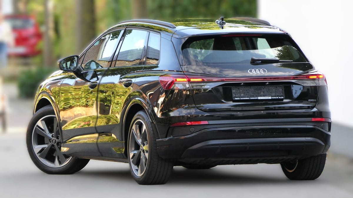 Audi 45 E-TRON+S-LINE+QUATT+20"+NAVI+HUD+OPTIK+SONOS+ foto 24