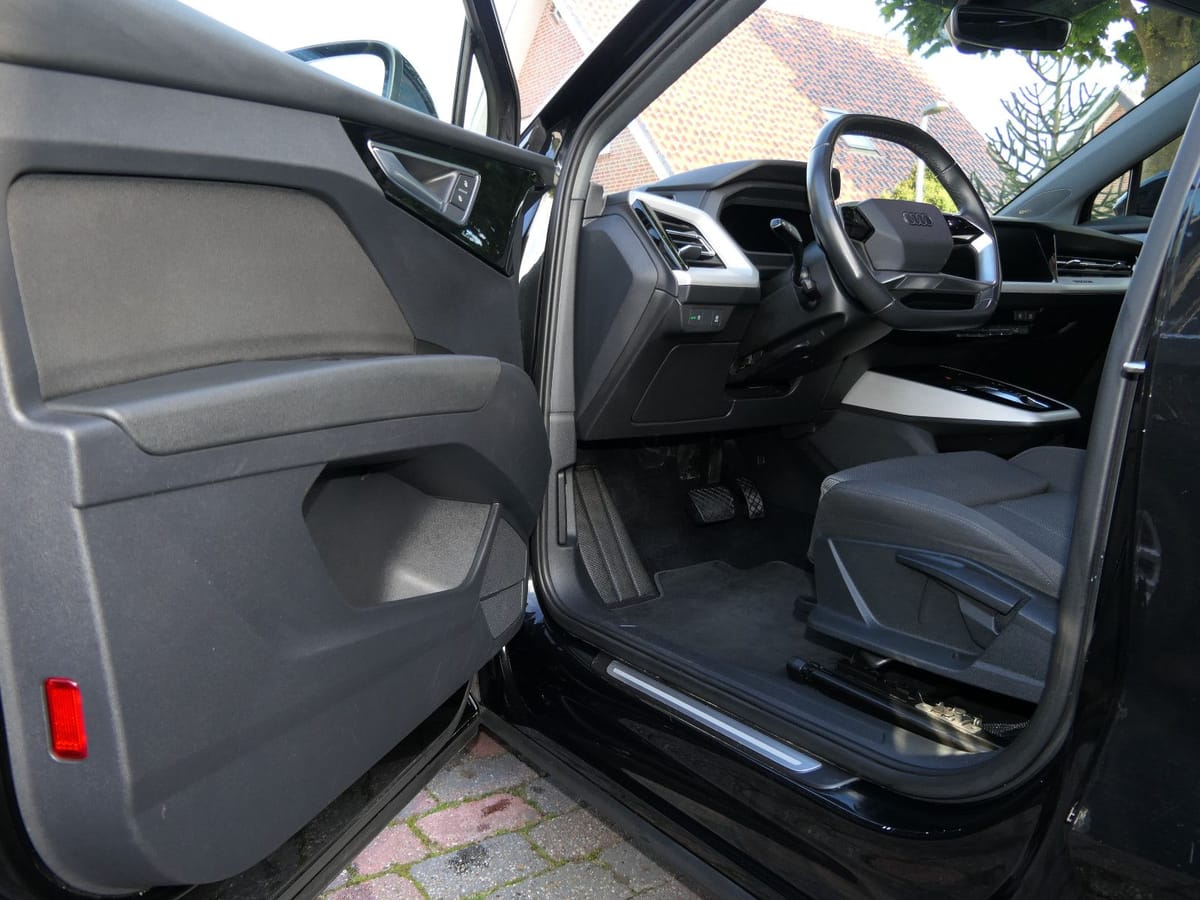 Audi 45 E-TRON+S-LINE+QUATT+20"+NAVI+HUD+OPTIK+SONOS+ foto 7