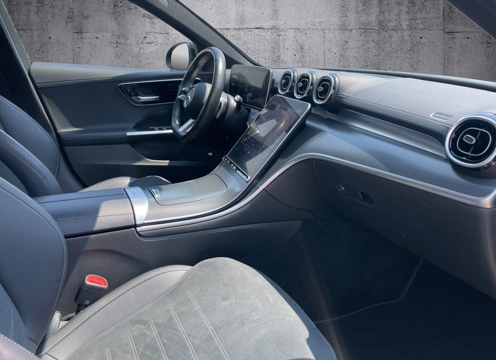 Mercedes-Benz C 300 d T AMG+KAMERA+AMBI+EASYP+TWA+SPUR/BREMS foto 12