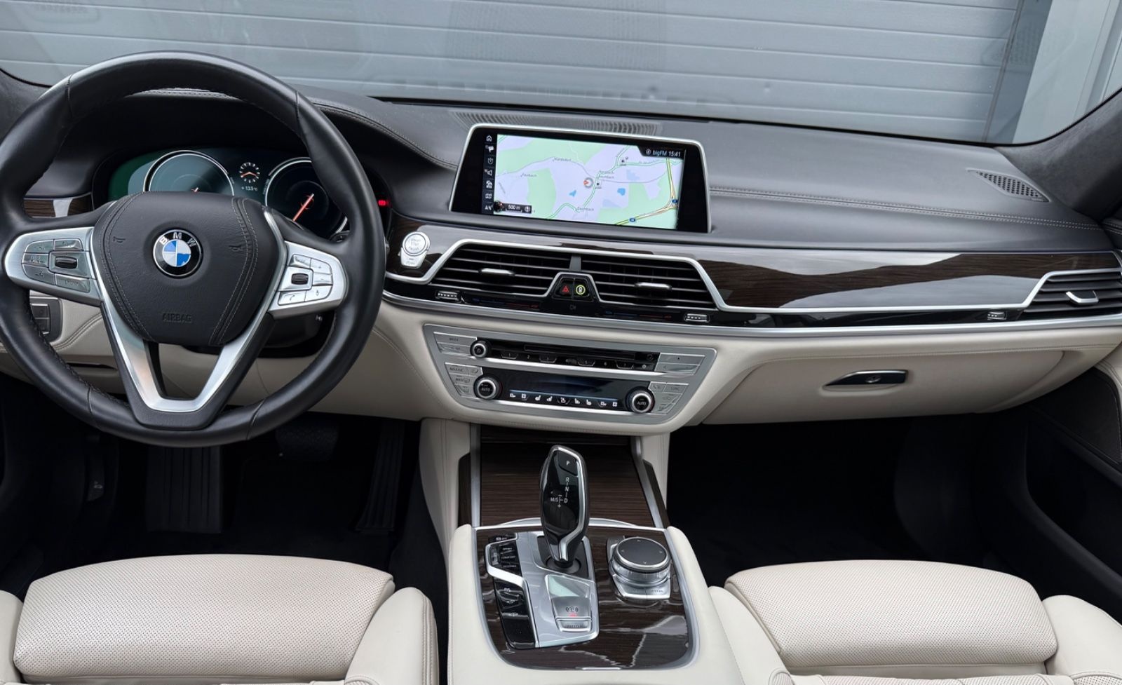 BMW 750 i xDrive*MASSAGE*NIGHT-VERSION*SOFT-CLOSE* foto 10