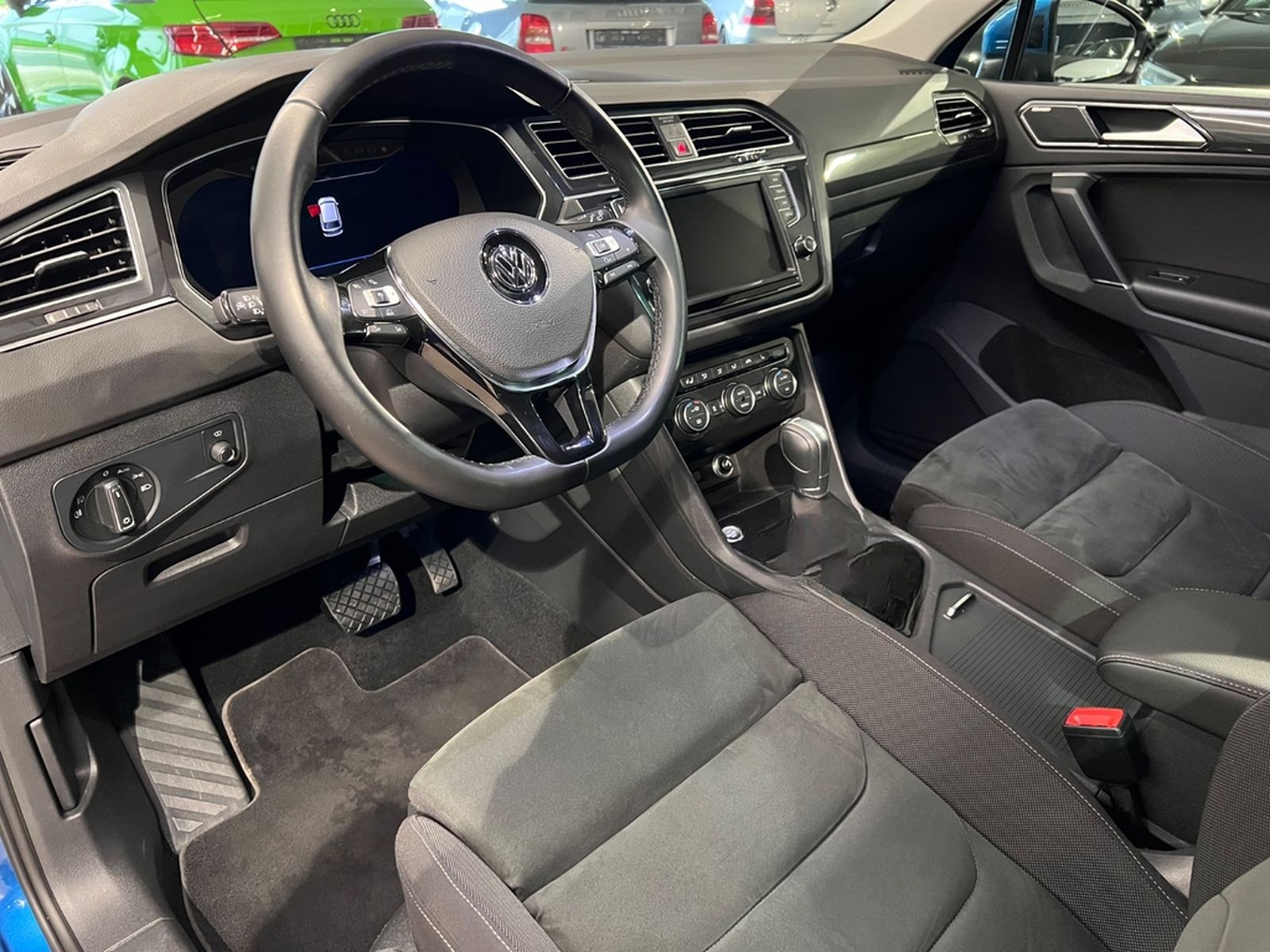 Volkswagen Tiguan 2.0TSI DSG 4MOTION Highline LED AHK DIGIT foto 19