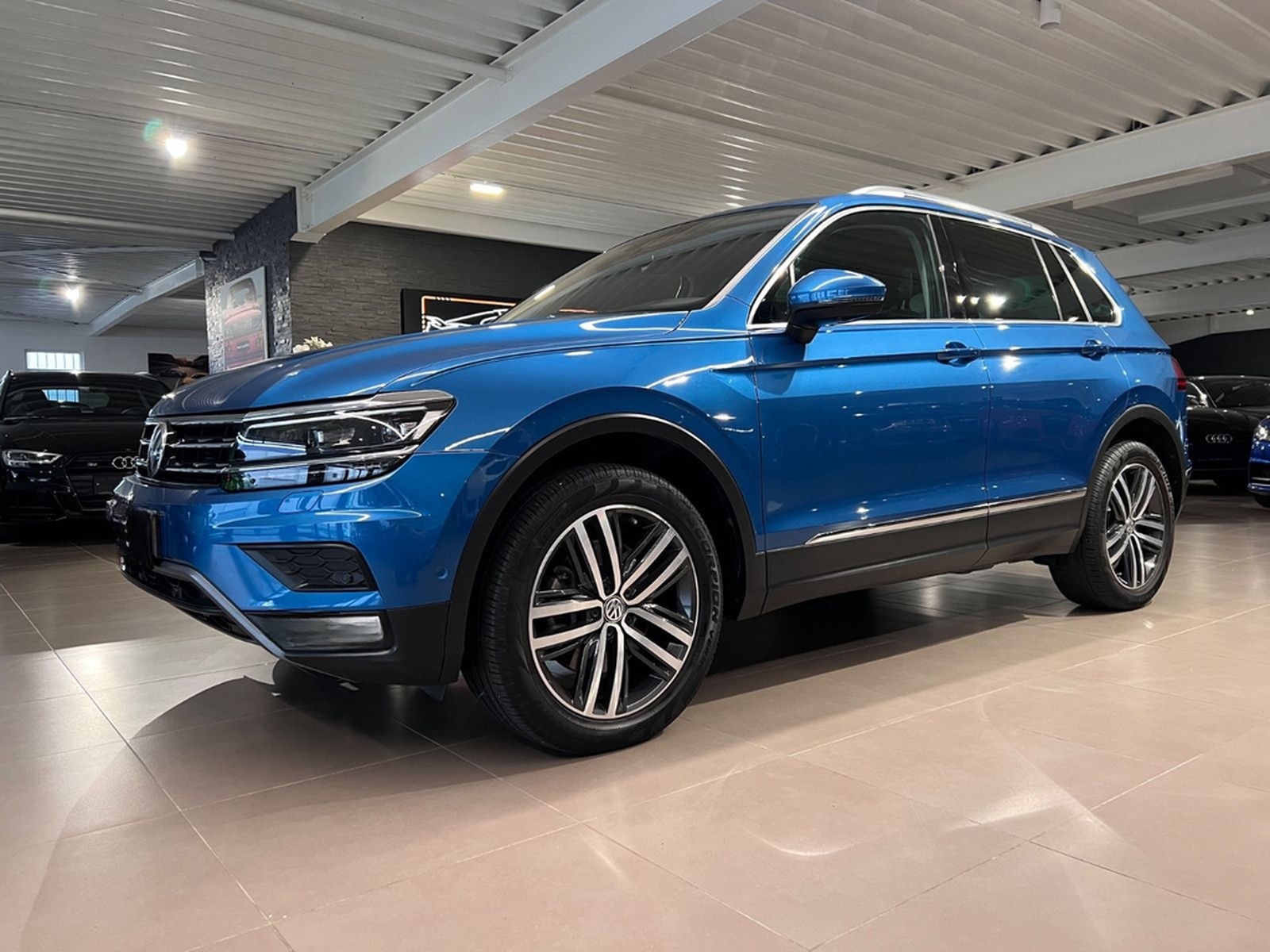 Volkswagen Tiguan 2.0TSI DSG 4MOTION Highline LED AHK DIGIT foto 3