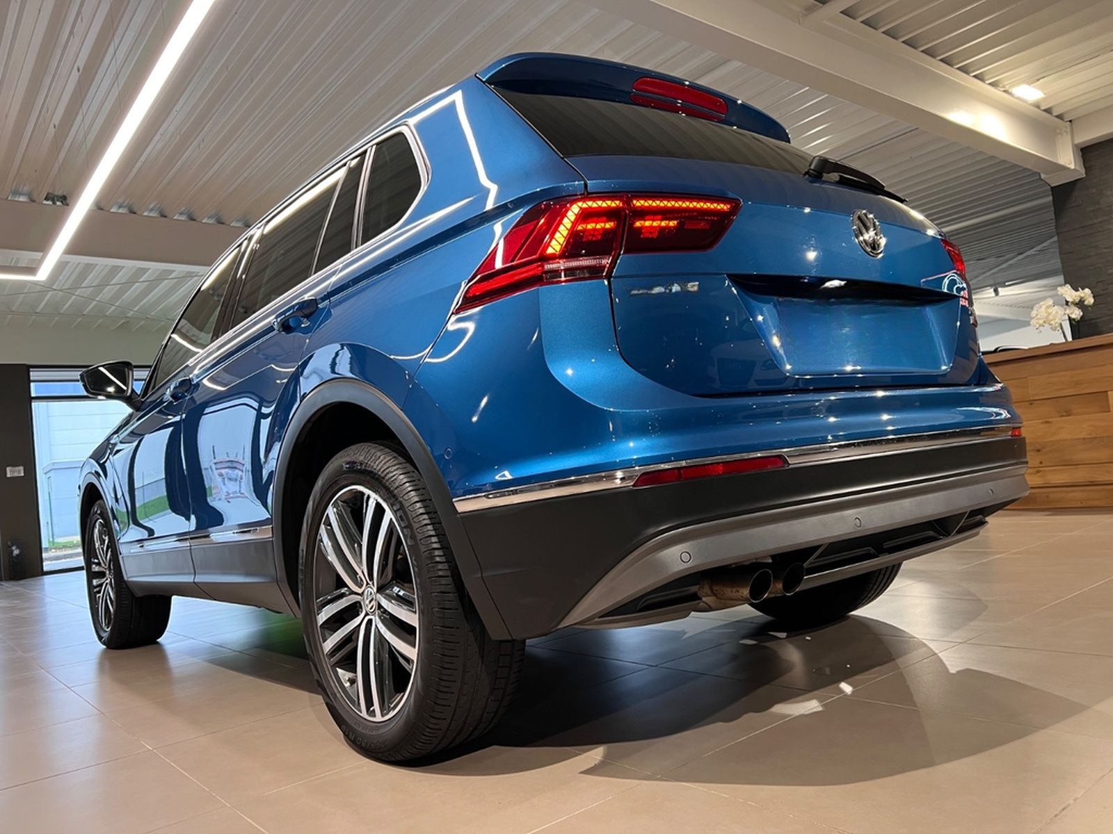 Volkswagen Tiguan 2.0TSI DSG 4MOTION Highline LED AHK DIGIT foto 6