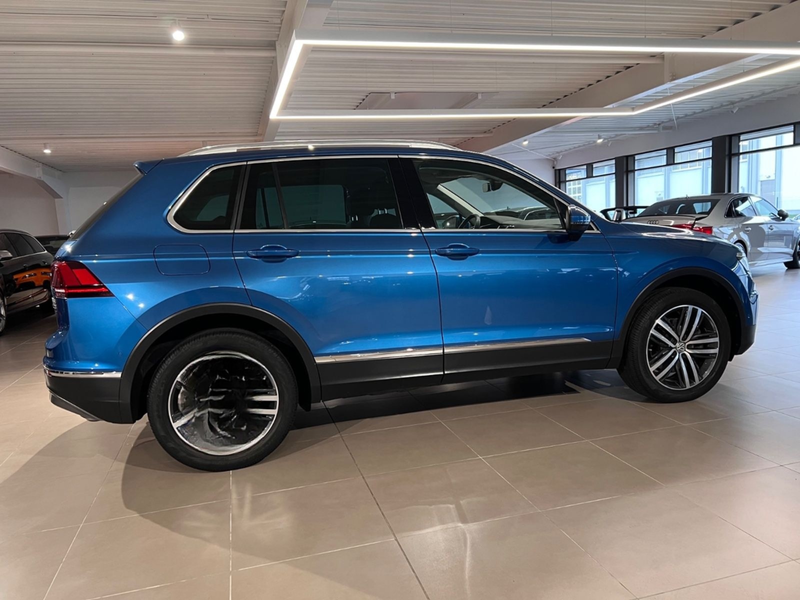 Volkswagen Tiguan 2.0TSI DSG 4MOTION Highline LED AHK DIGIT foto 9