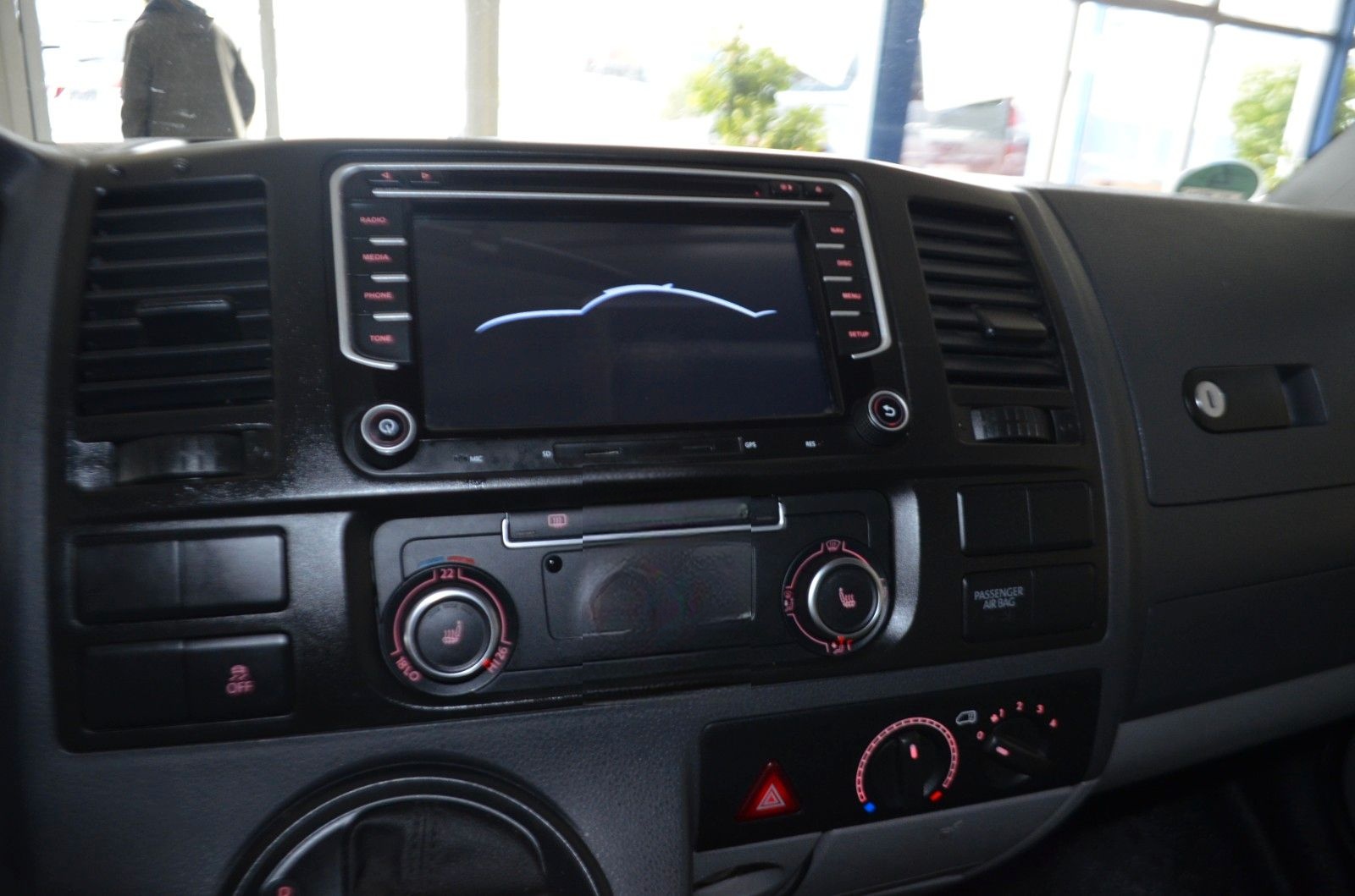 Volkswagen T5 Caravelle Kombi AUTOMATIK / 8.SITZER / R-KAM foto 15