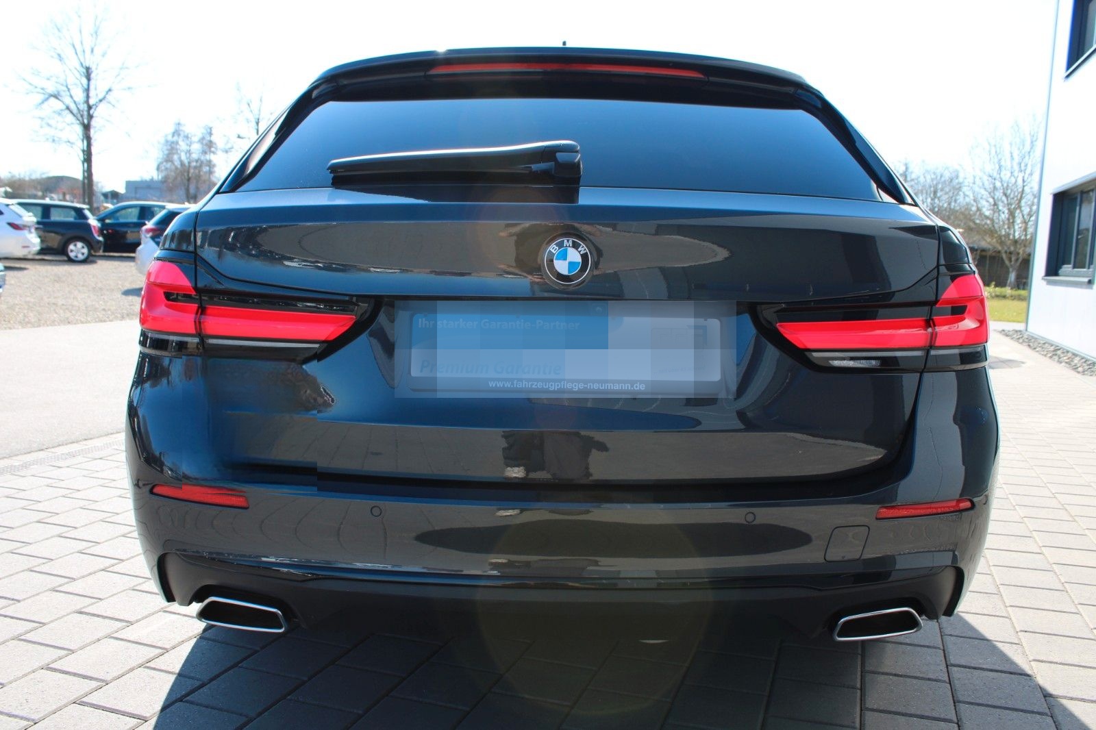 BMW 520d xDrive Touring AUT LED AHK NAVI LEDER LIVE foto 6