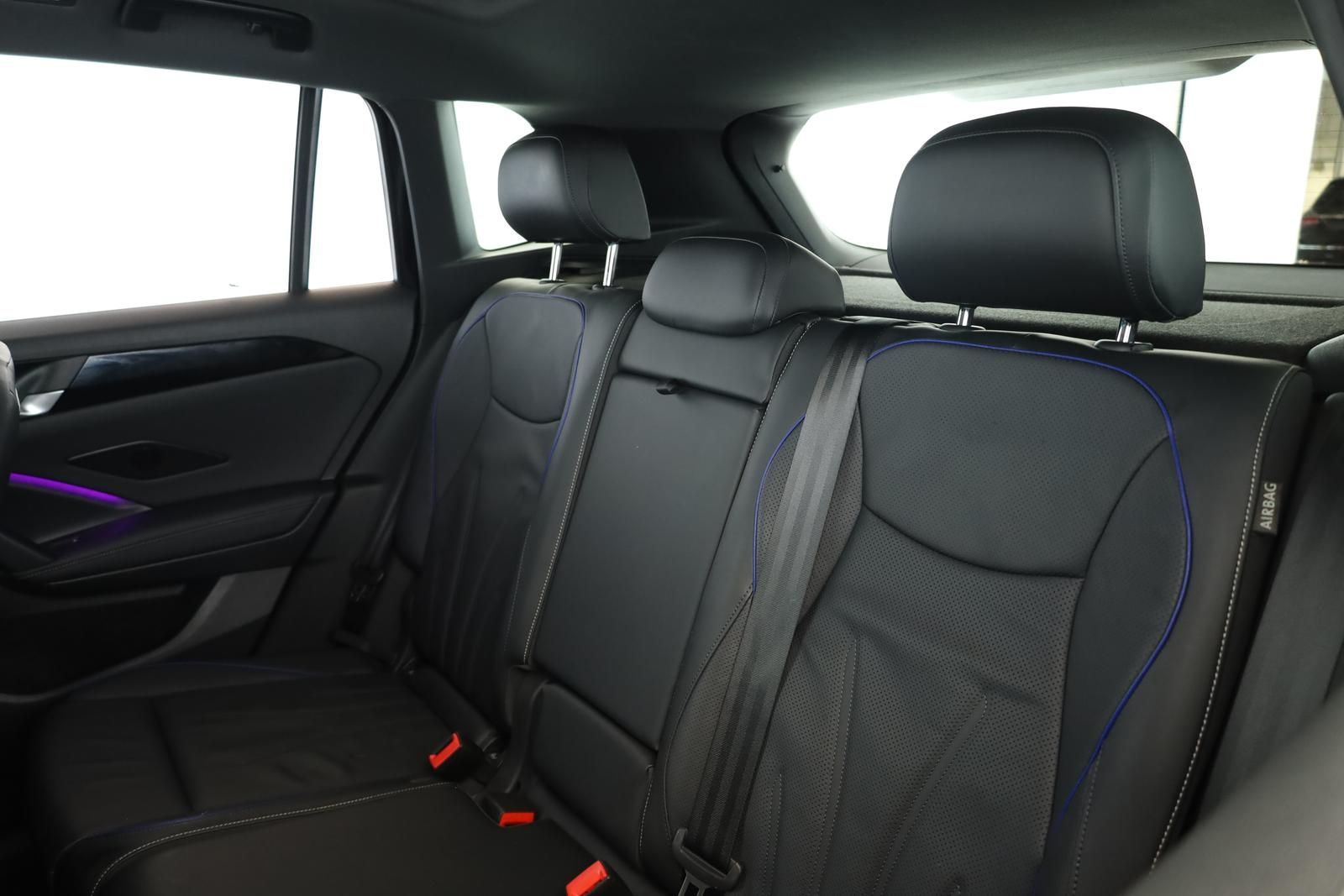 Volkswagen Tiguan 2.0 TSI DSG 4M R-Line IQ Pano Nav 360 AHK foto 20