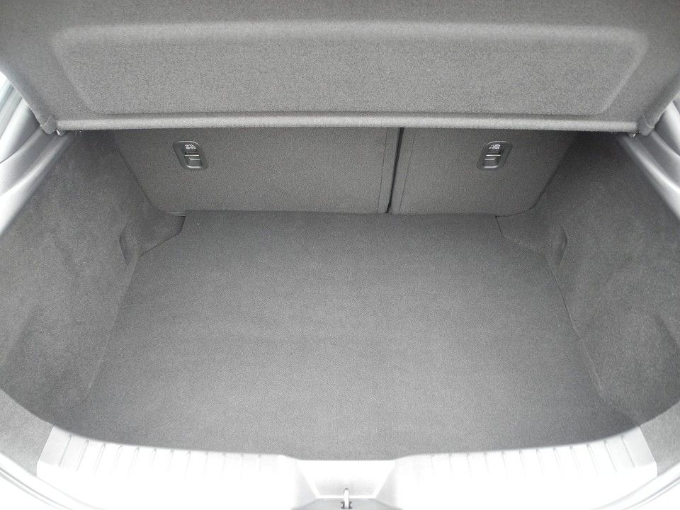 Mazda 3 2.0L e-SKYACTIV G 150ps 2024 Mazda3 G 150PS 6T foto 8