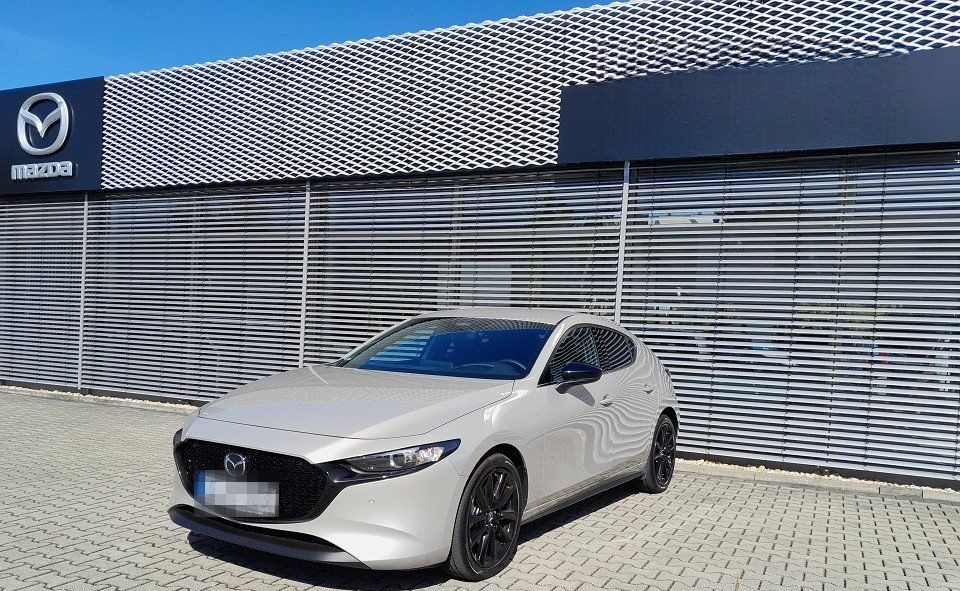 Mazda 3 e-SKY G (140PS) 6AT HOMURA LED PDC SD-Navi Log foto 2