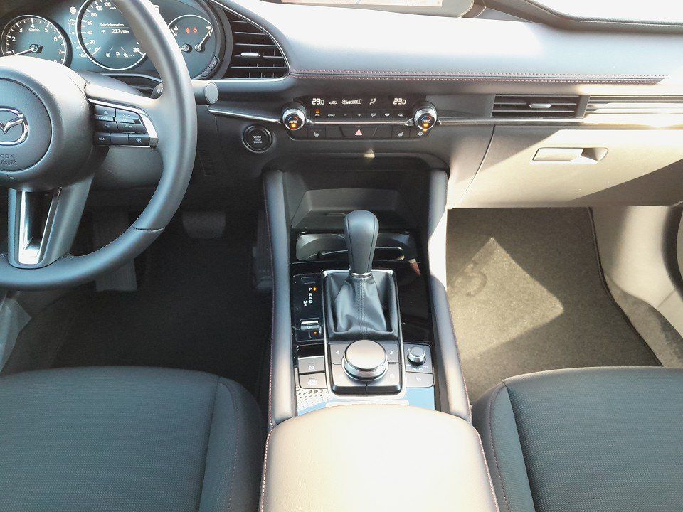 Mazda 3 e-SKY G (140PS) 6AT HOMURA LED PDC SD-Navi Log foto 10