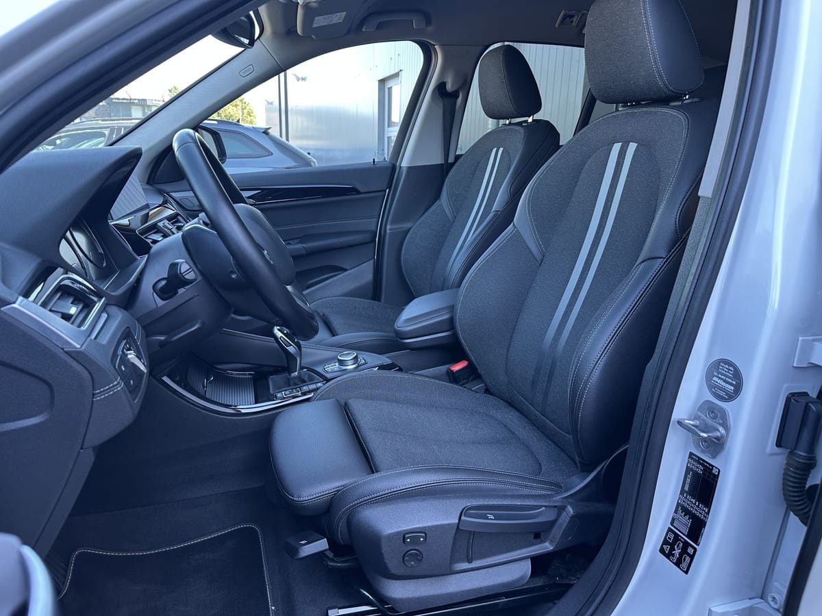 BMW X1 xDrive20d Sport-Line LED SHZ AHK DAB DA foto 11