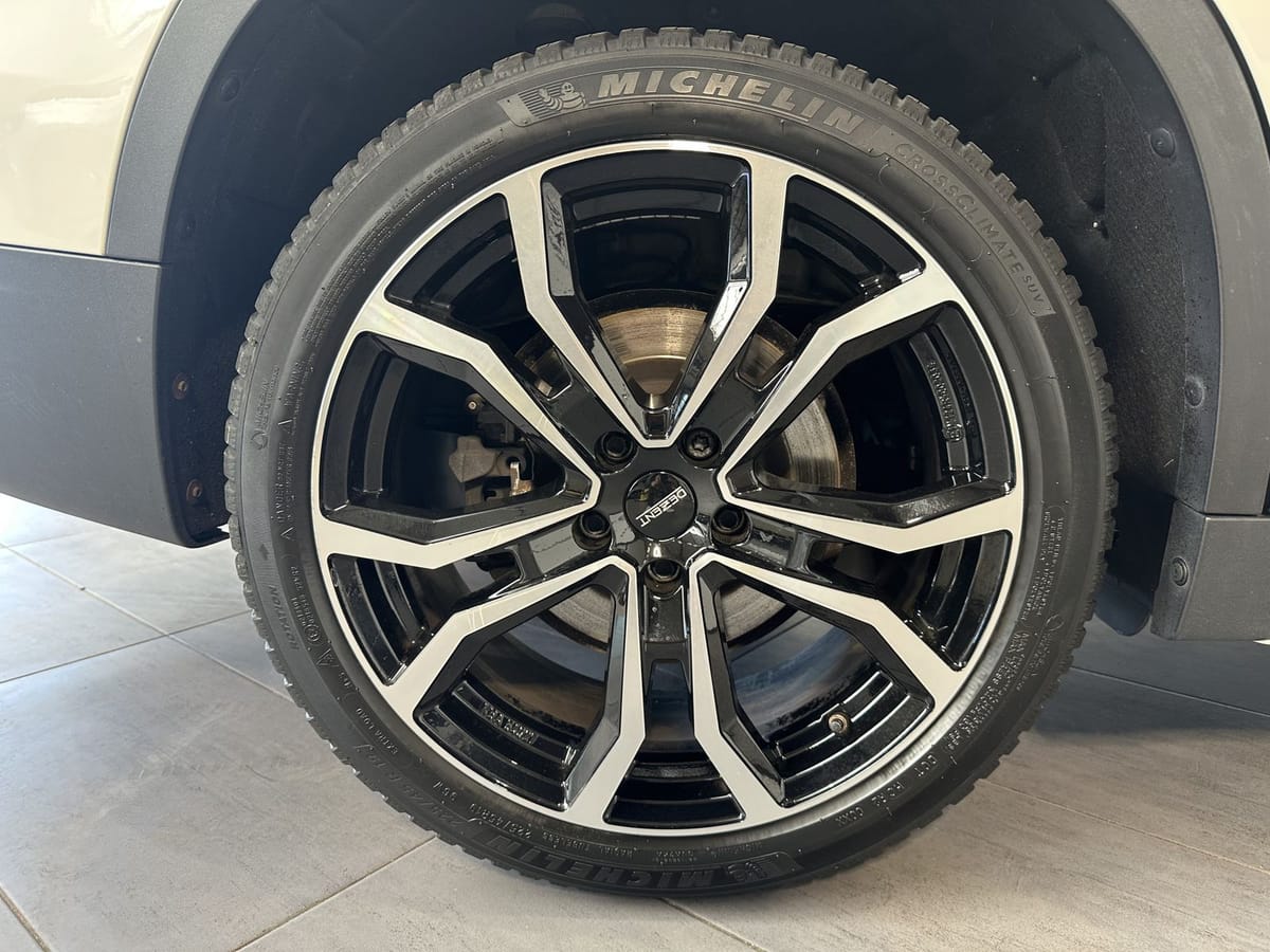 BMW X1 xDrive20d Sport-Line LED SHZ AHK DAB DA foto 3
