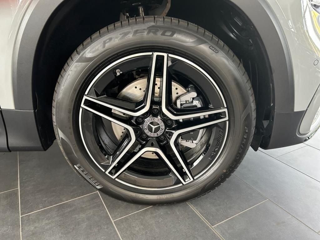 Mercedes-Benz GLB 200 d 4MATIC AMG-LINE/STYLING+MULTIBEAM+MBUX foto 6